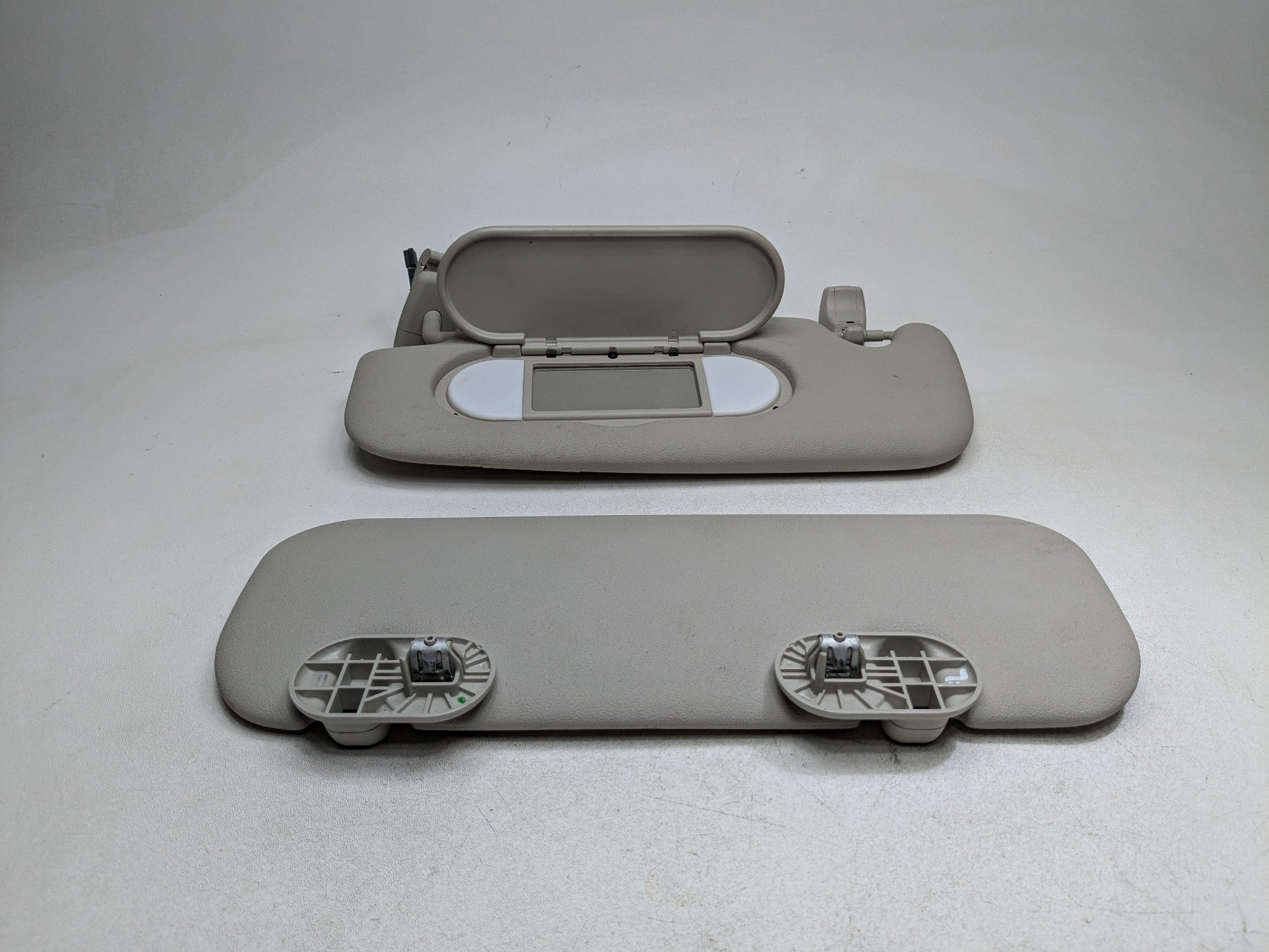 2014 - 2017 MINI COOPER OEM SUN VISOR SET INTERIOR UPPER ROOF FRONT LEFT DRIVER