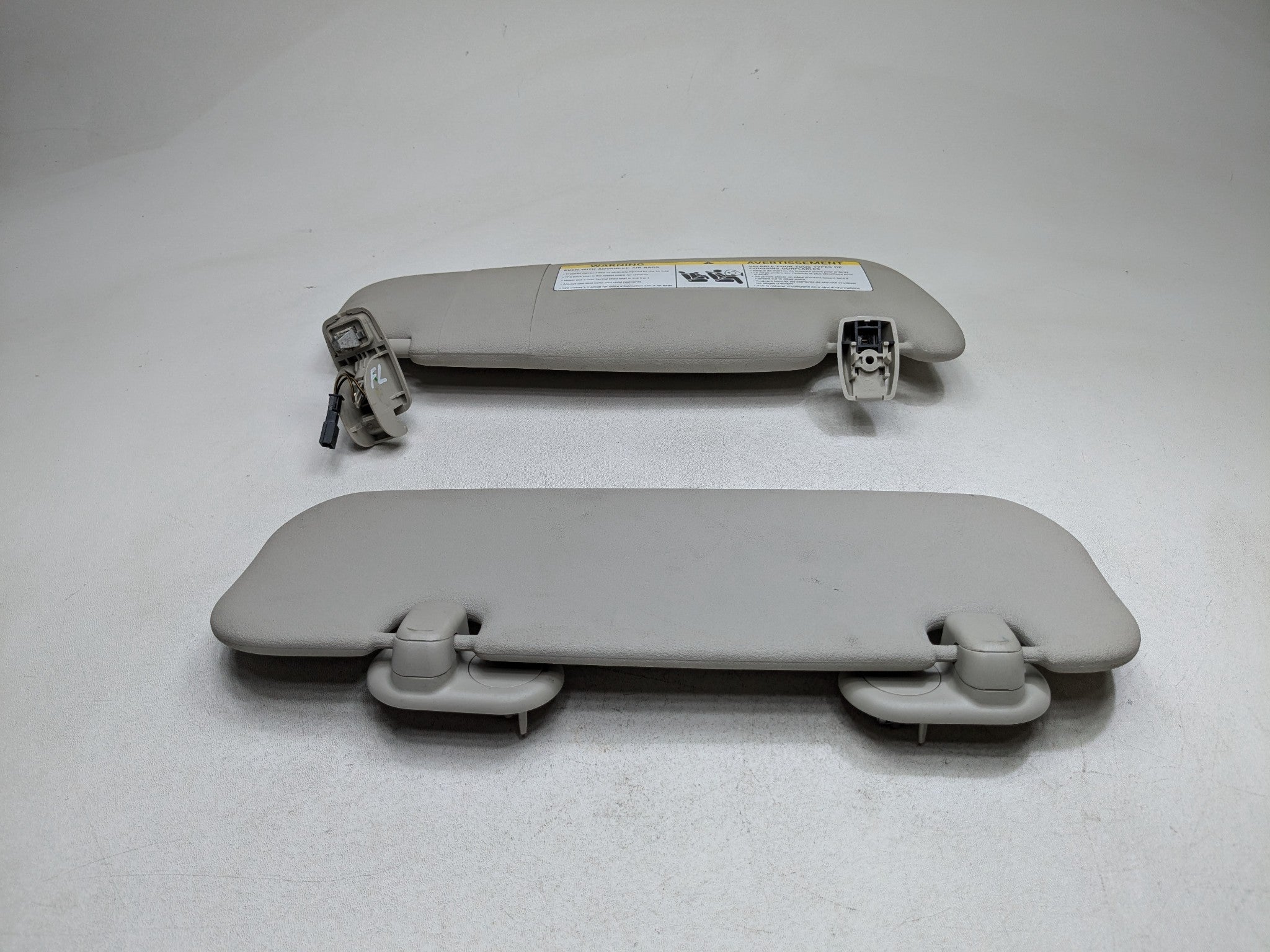 2014 - 2017 MINI COOPER OEM SUN VISOR SET INTERIOR UPPER ROOF FRONT LEFT DRIVER