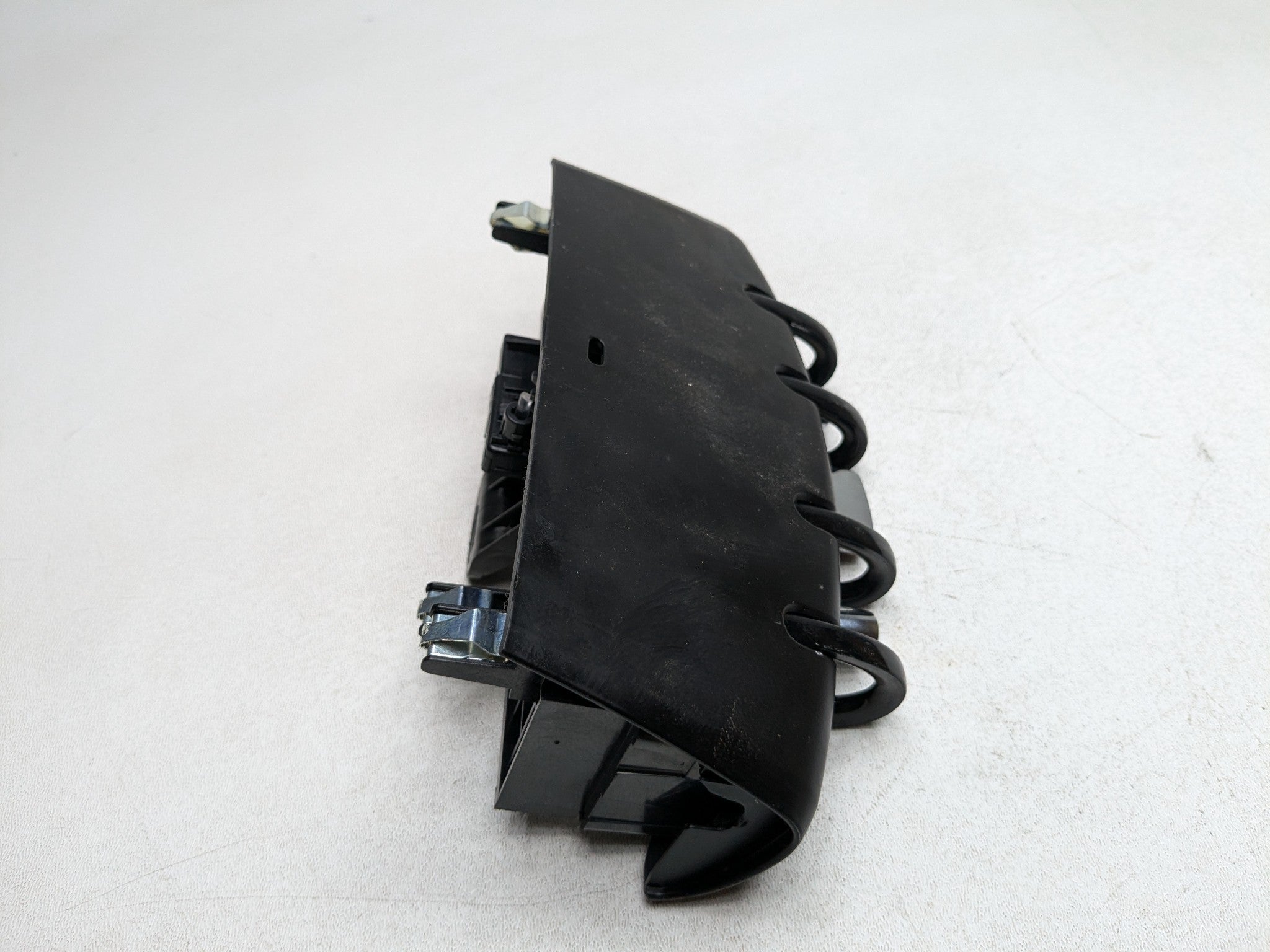 2014 - 2017 MINI COOPER OEM ENGINE PUSH START BUTTON CENTER DASH TRACTION