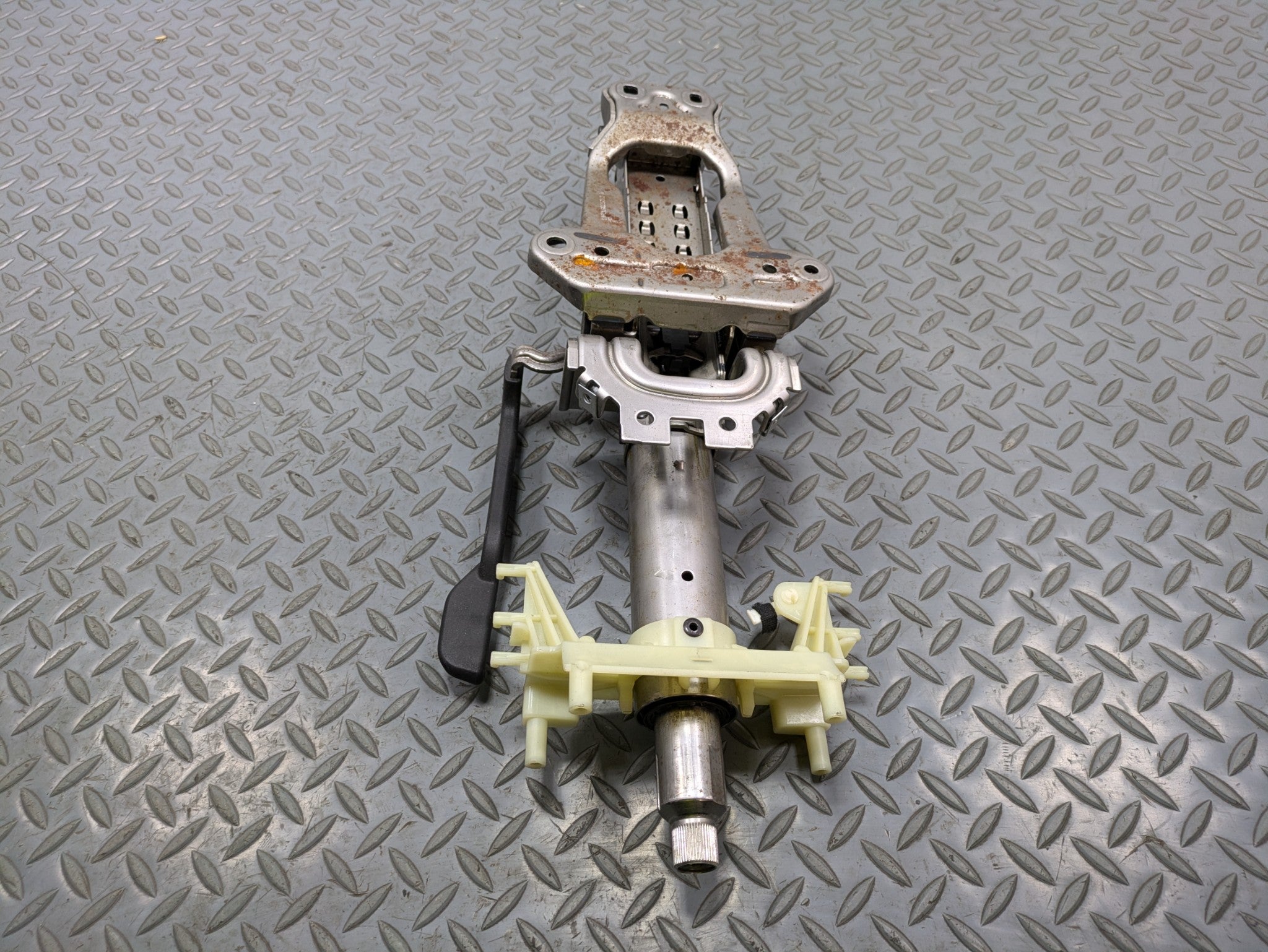 2014 - 2017 MINI COOPER OEM MANUAL ADJUST STEERING COLUMN ASSEMBLY
