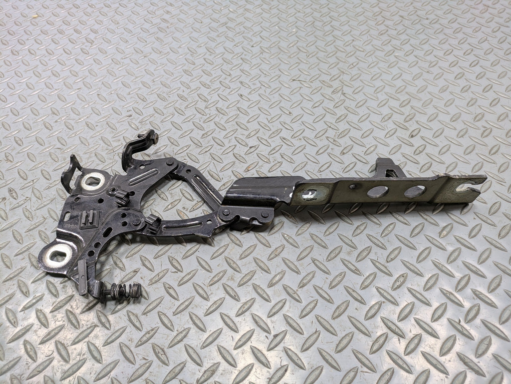 14 - 17 MINI COOPER OEM HOOD HINGE SUPPORT BRACKET FRONT RIGHT PASSENGER SIDE