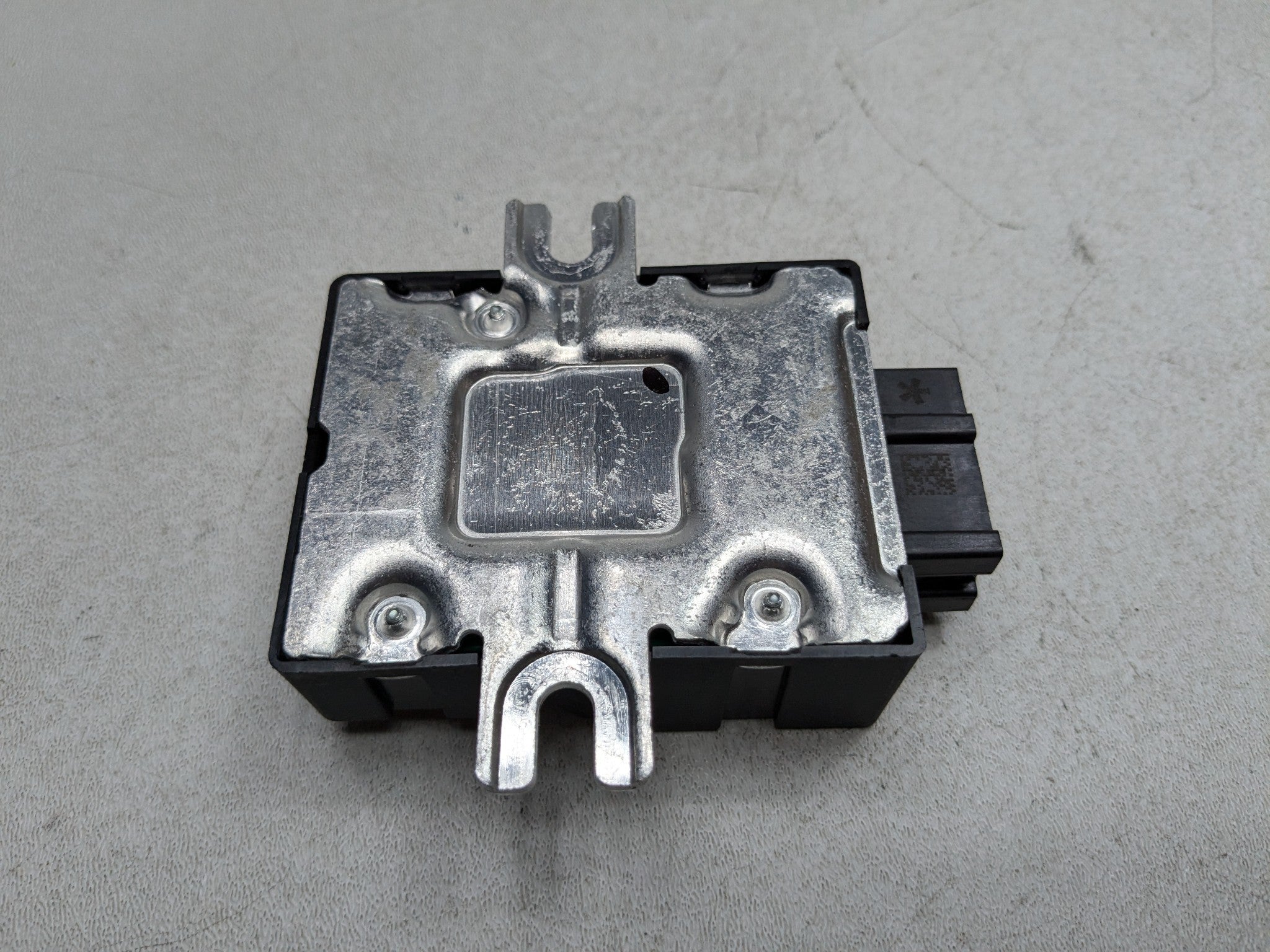 2014 - 2017 MINI COOPER OEM FUEL PUMP COMPUTER CONTROL MODULE UNIT