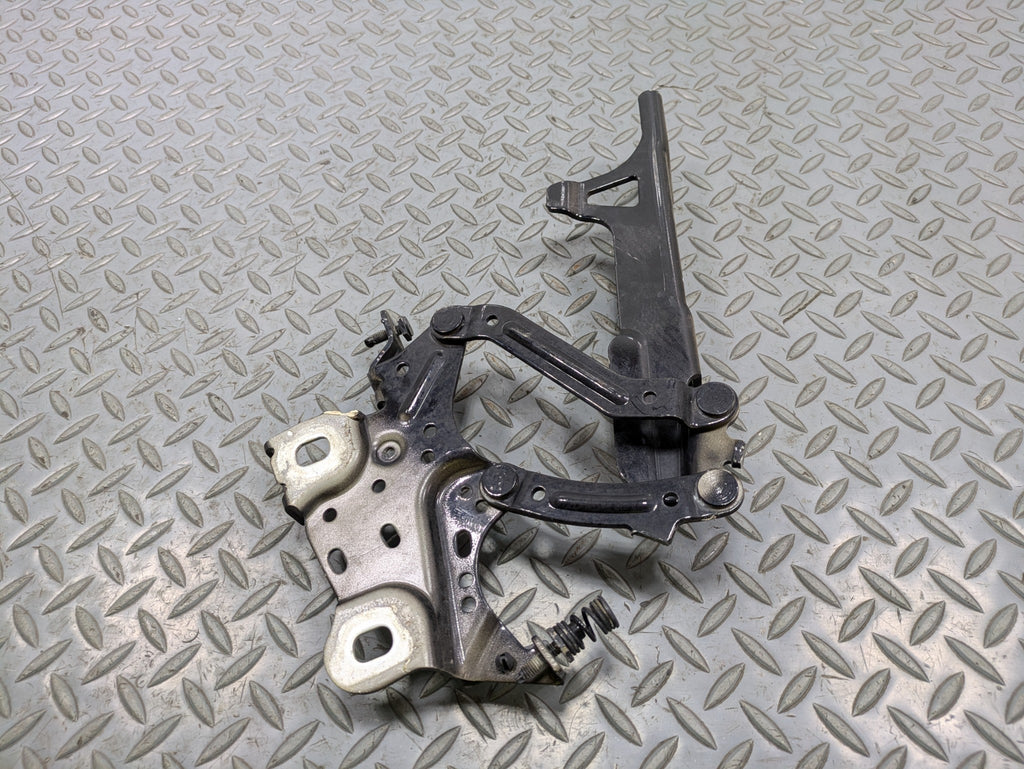 2014 - 2017 MINI COOPER OEM HOOD HINGE SUPPORT BRACKET FRONT LEFT DRIVER SIDE