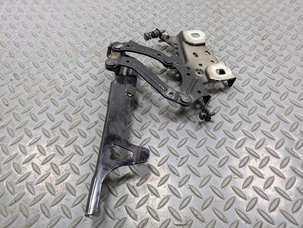 2014 - 2017 MINI COOPER OEM HOOD HINGE SUPPORT BRACKET FRONT LEFT DRIVER SIDE