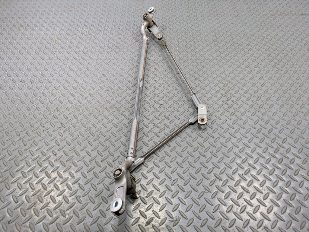 2014 - 2017 MINI COOPER OEM WINDSHIELD WIPER TRANSMISSION LINKAGE FRONT