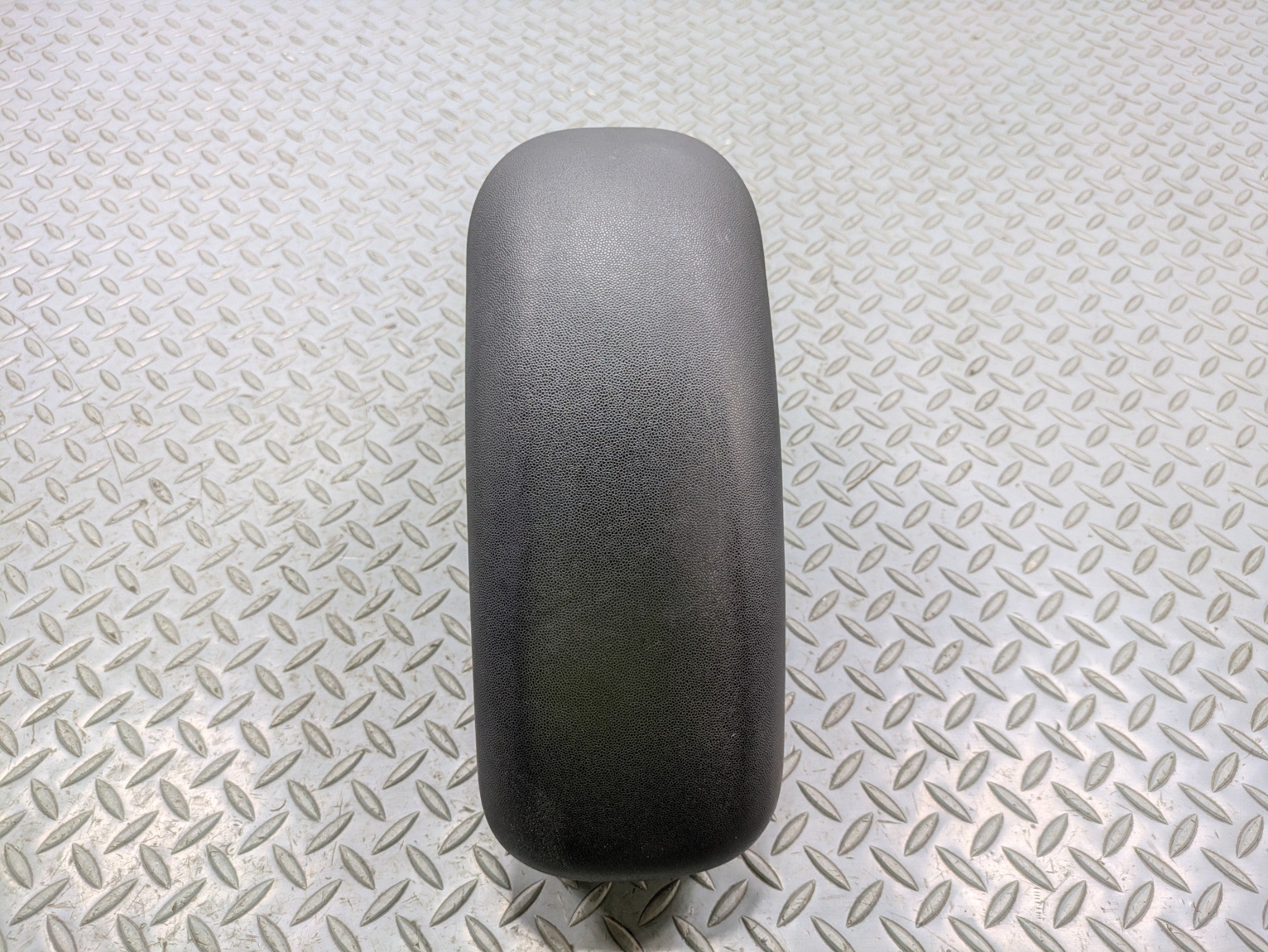 2014 - 2017 MINI COOPER OEM ARMREST STORAGE COMPARTMENT CENTER CONSOLE BLACK