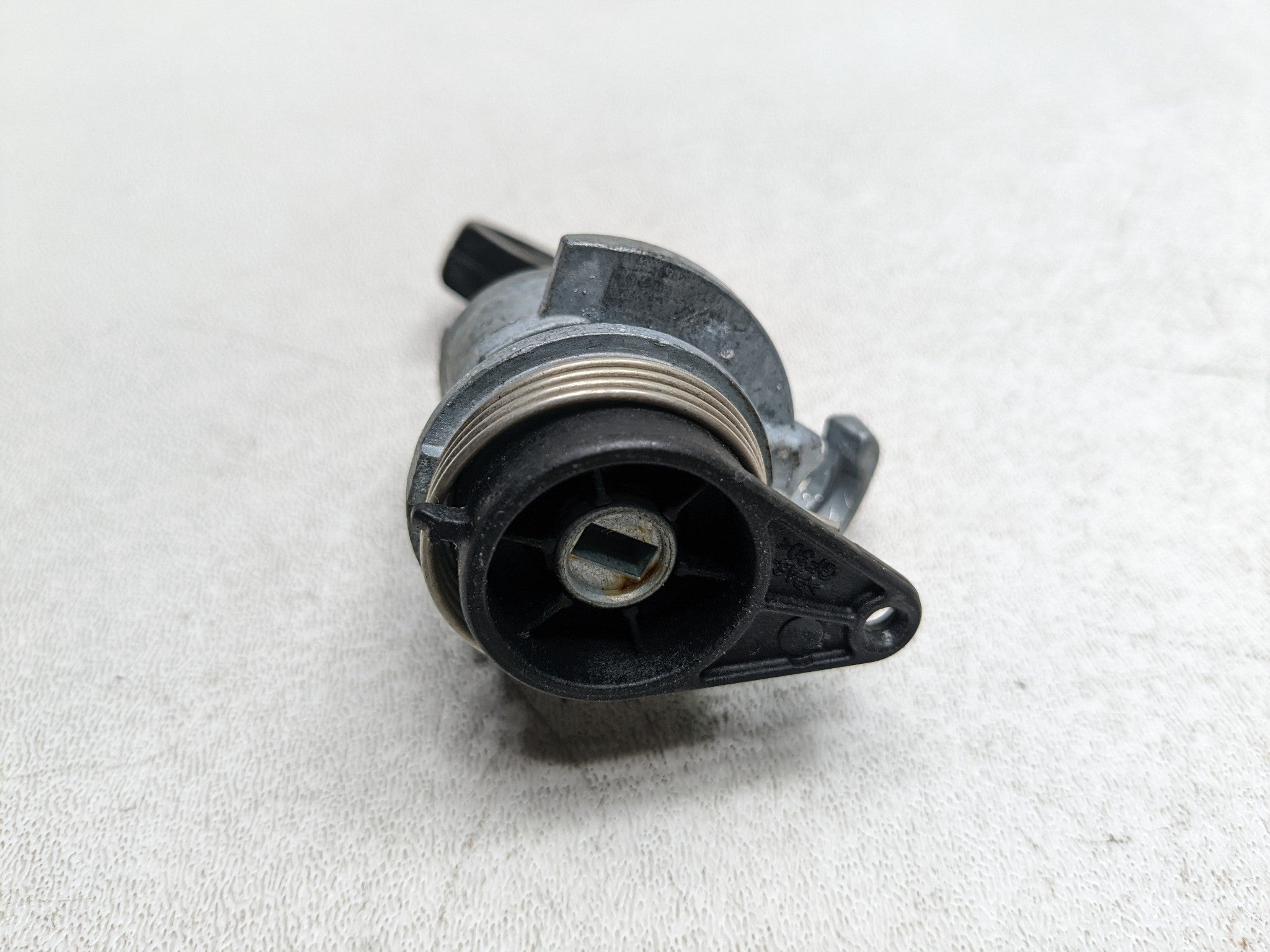2014 - 2017 MINI COOPER OEM LOCK CYLINDER WITH KEY FRONT LEFT DRIVER SIDE
