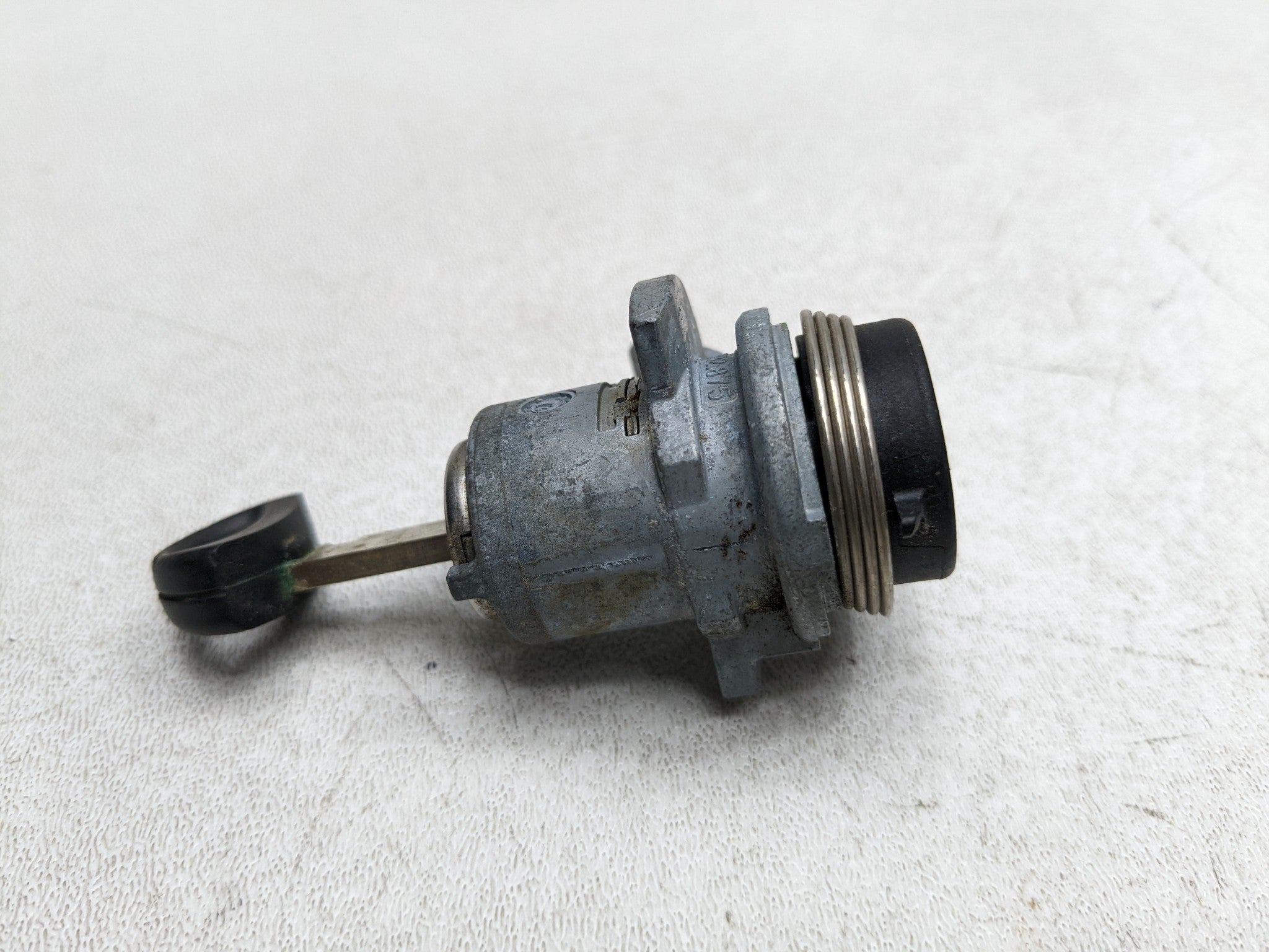 2014 - 2017 MINI COOPER OEM LOCK CYLINDER WITH KEY FRONT LEFT DRIVER SIDE