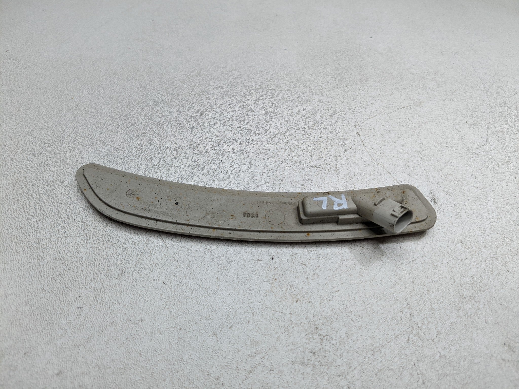 2014 - 2017 MINI COOPER OEM REAR MARKER REFLECTOR LIGHT LEFT DRIVER SIDE