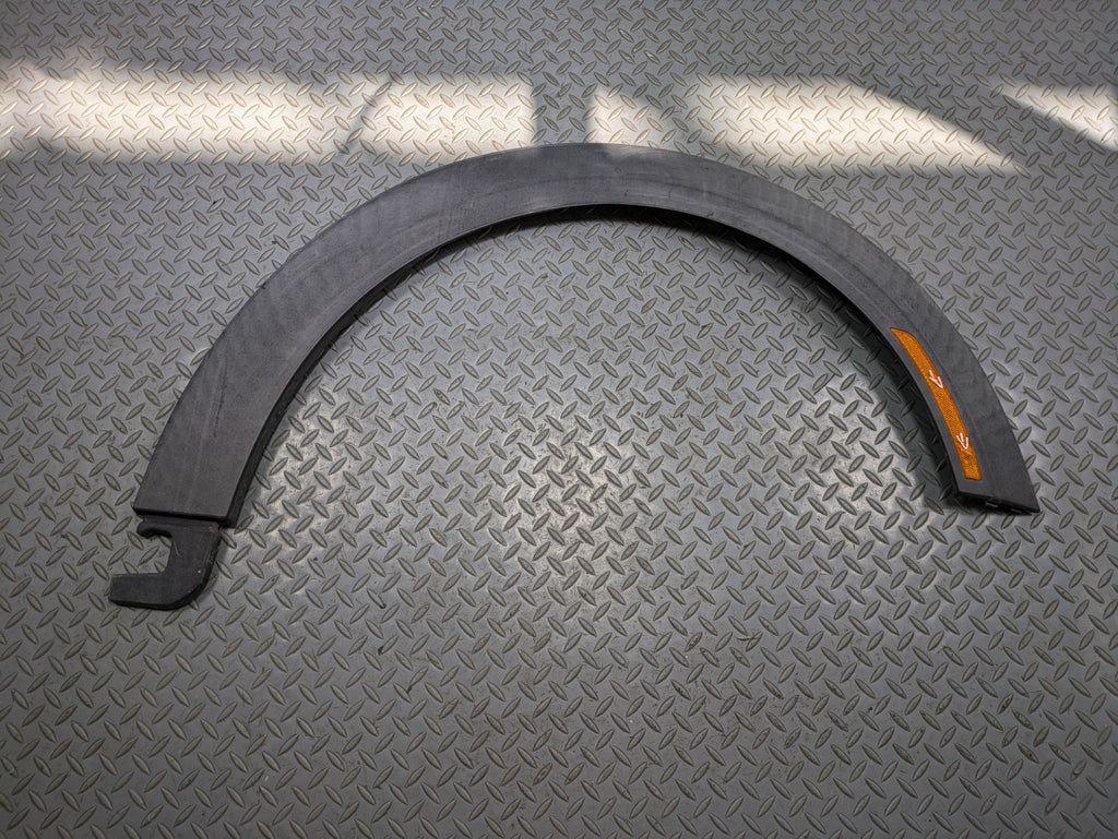 2014 - 2017 MINI COOPER OEM FENDER WHEEL ARCH FLARE MOLDING RIGHT FRONT