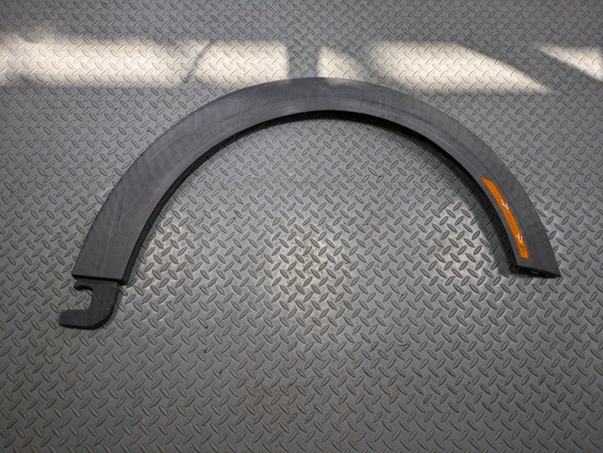 2014 - 2017 MINI COOPER OEM FENDER WHEEL ARCH FLARE MOLDING RIGHT FRONT