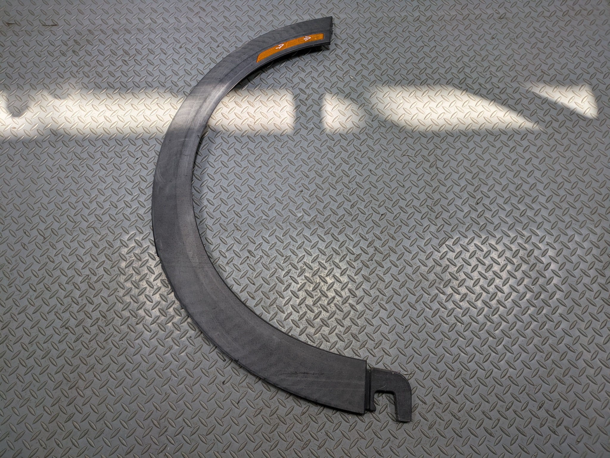 2014 - 2017 MINI COOPER OEM FENDER WHEEL ARCH FLARE MOLDING RIGHT FRONT