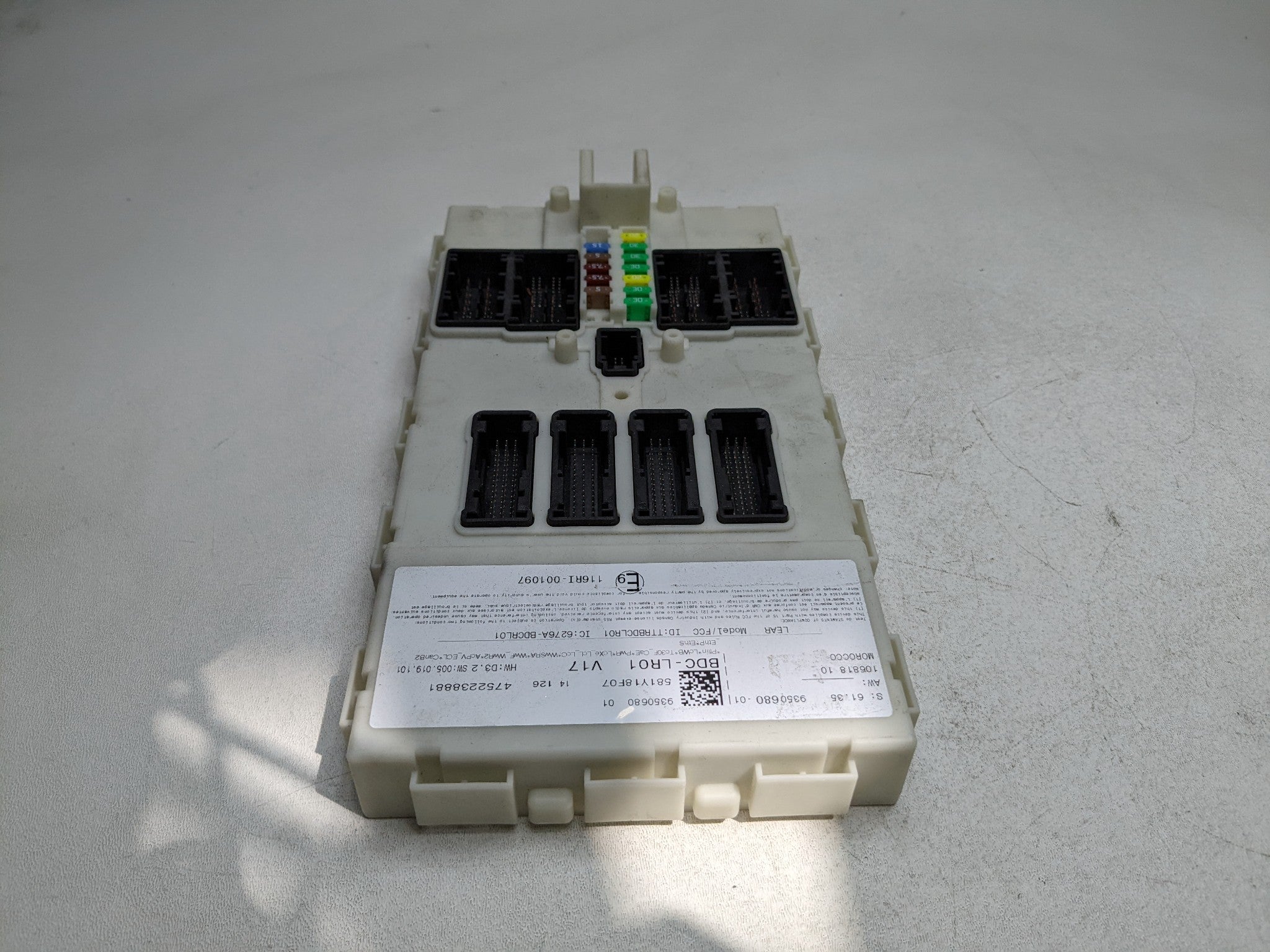 2014 - 2017 MINI COOPER OEM POWER DISTRIBUTION RELAY JUNCTION CABIN FUSE BOX