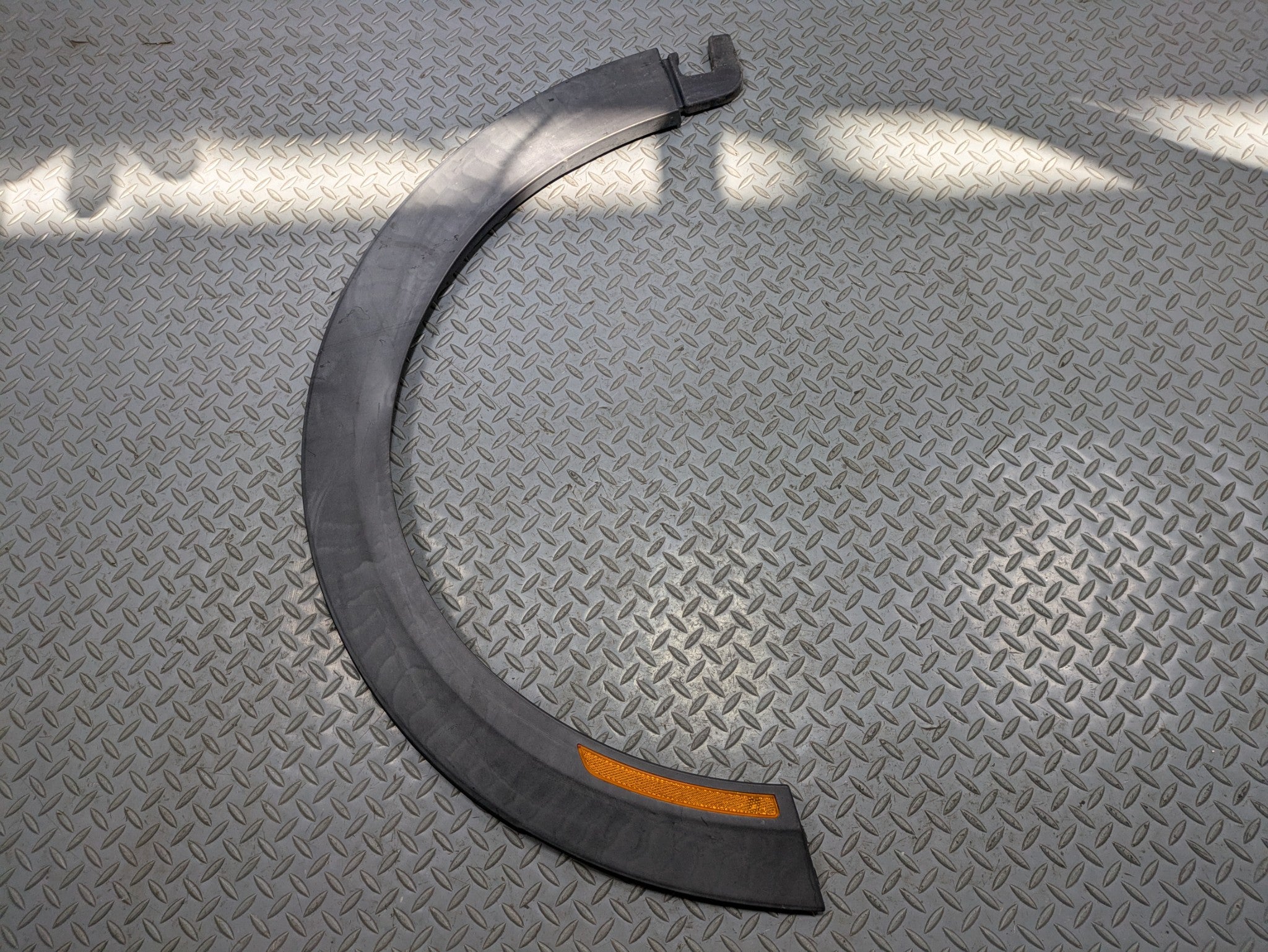 2014 - 2017 MINI COOPER OEM FENDER WHEEL ARCH FLARE MOLDING FRONT LEFT