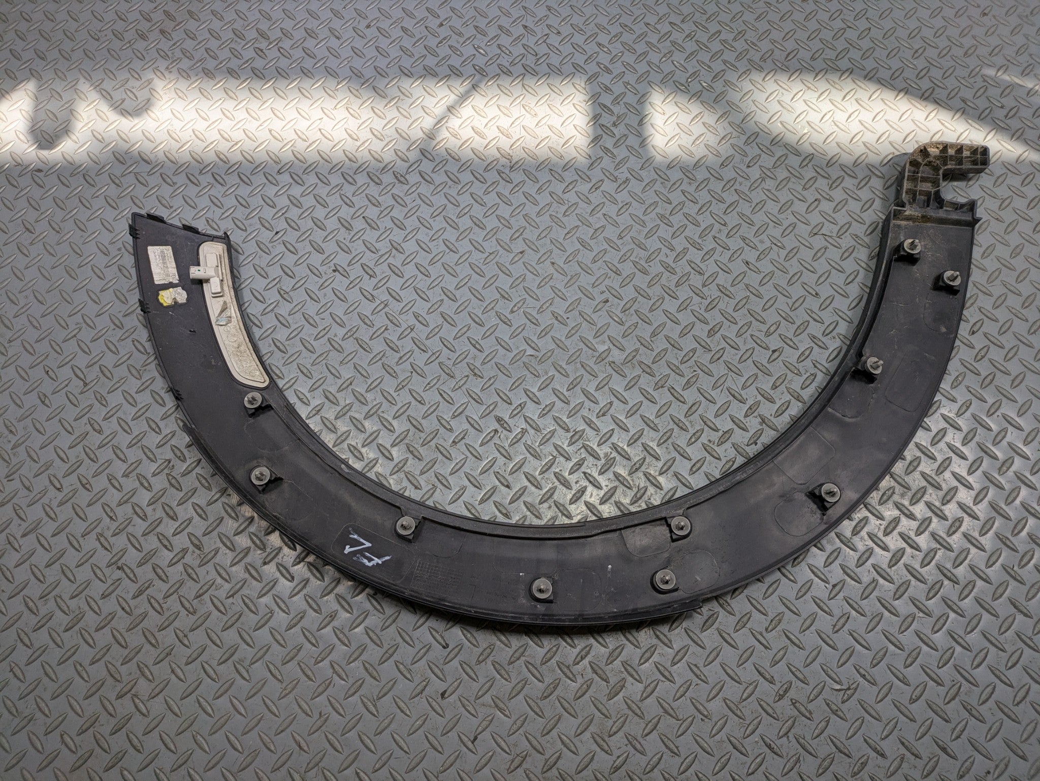 2014 - 2017 MINI COOPER OEM FENDER WHEEL ARCH FLARE MOLDING FRONT LEFT