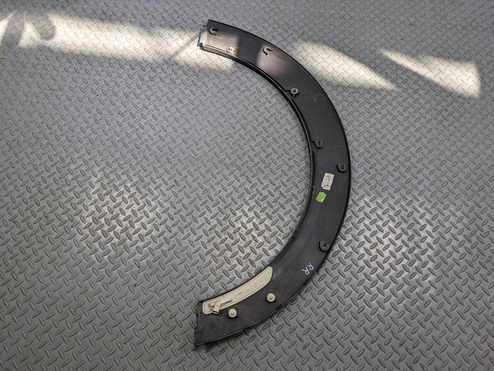 2014 - 2017 MINI COOPER OEM FENDER FLARE WHEEL ARCH MOLDING REAR RIGHT PASSENGER