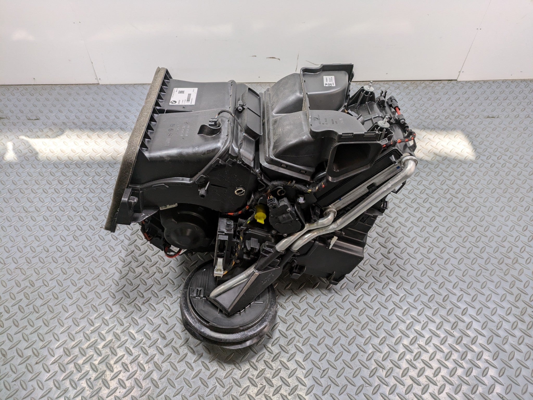2014 - 2017 MINI COOPER OEM HVAC HEATER CORE BLOWER EVAPORATOR ASSEMBLY