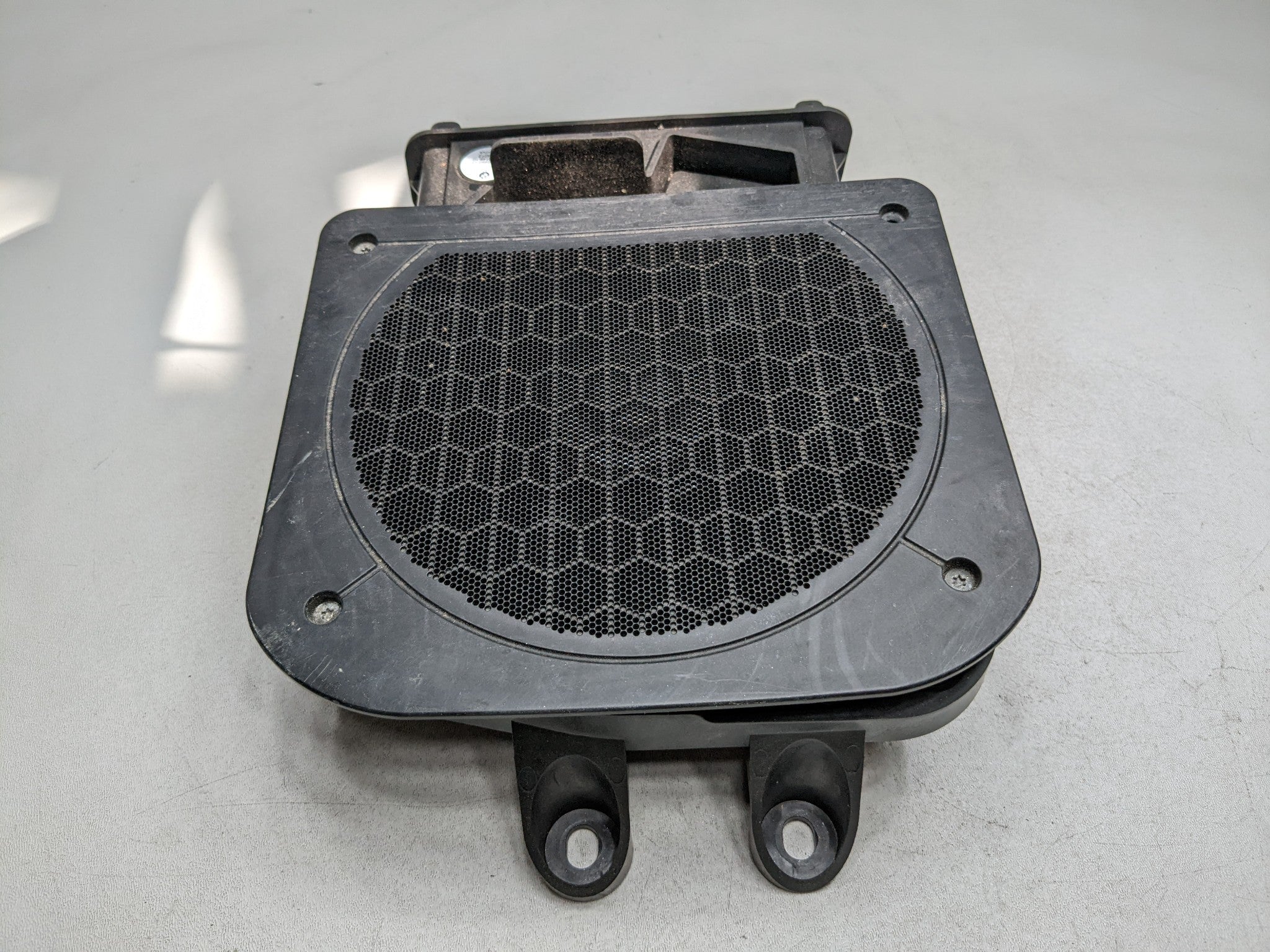 2014 - 2017 MINI COOPER OEM UNDER SEAT FLOOR SPEAKER SUBWOOFER FRONT LEFT SIDE