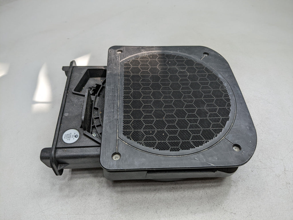 2014 - 2017 MINI COOPER OEM UNDER SEAT FLOOR SPEAKER SUBWOOFER FRONT LEFT SIDE