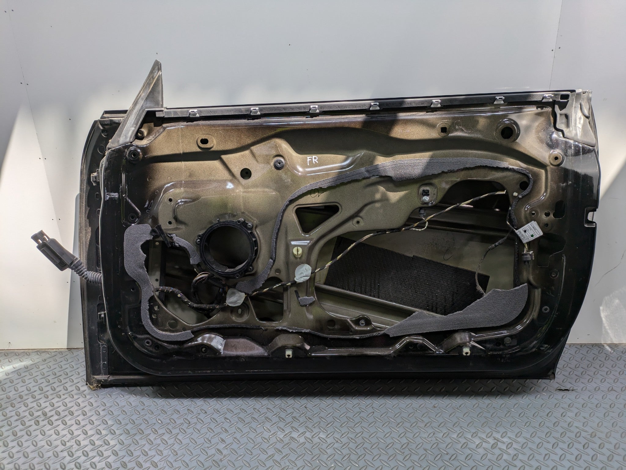 2014 - 2017 MINI COOPER OEM DOOR SHELL PANEL ABSOLUTE BLACK METALLIC FRONT RIGHT