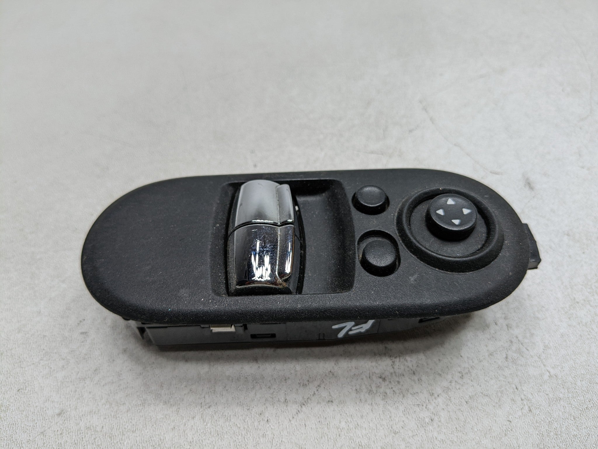 2014 - 2017 MINI COOPER OEM DOOR SWITCH CONTROL ASSEMBLY FRONT LEFT DRIVER SIDE
