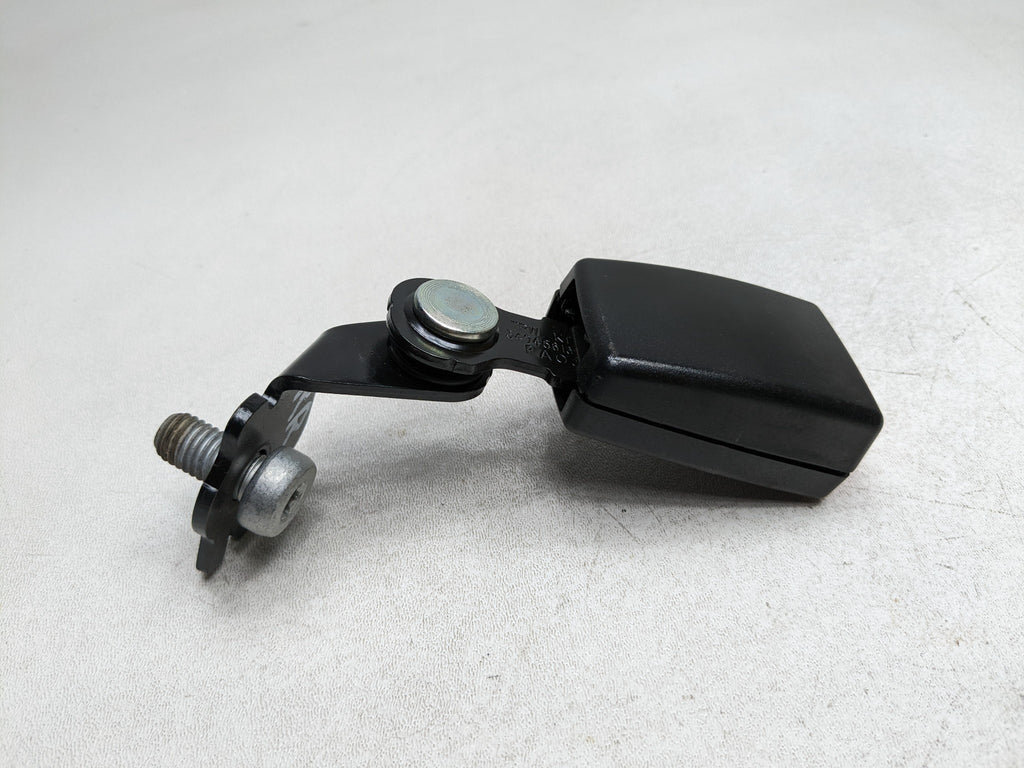 2014 - 2017 MINI COOPER OEM SEAT BELT BUCKLE BLACK REAR RIGHT PASSENGER SIDE