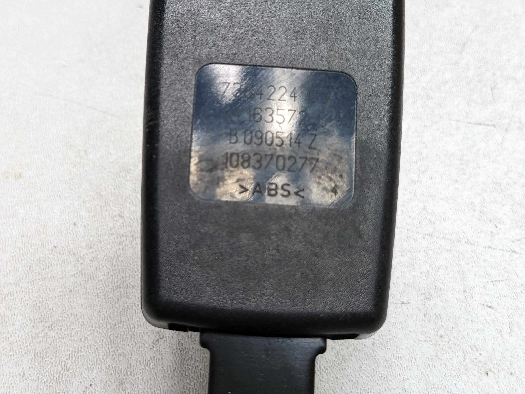 2014 - 2017 MINI COOPER OEM SEAT BELT BUCKLE BLACK REAR RIGHT PASSENGER SIDE