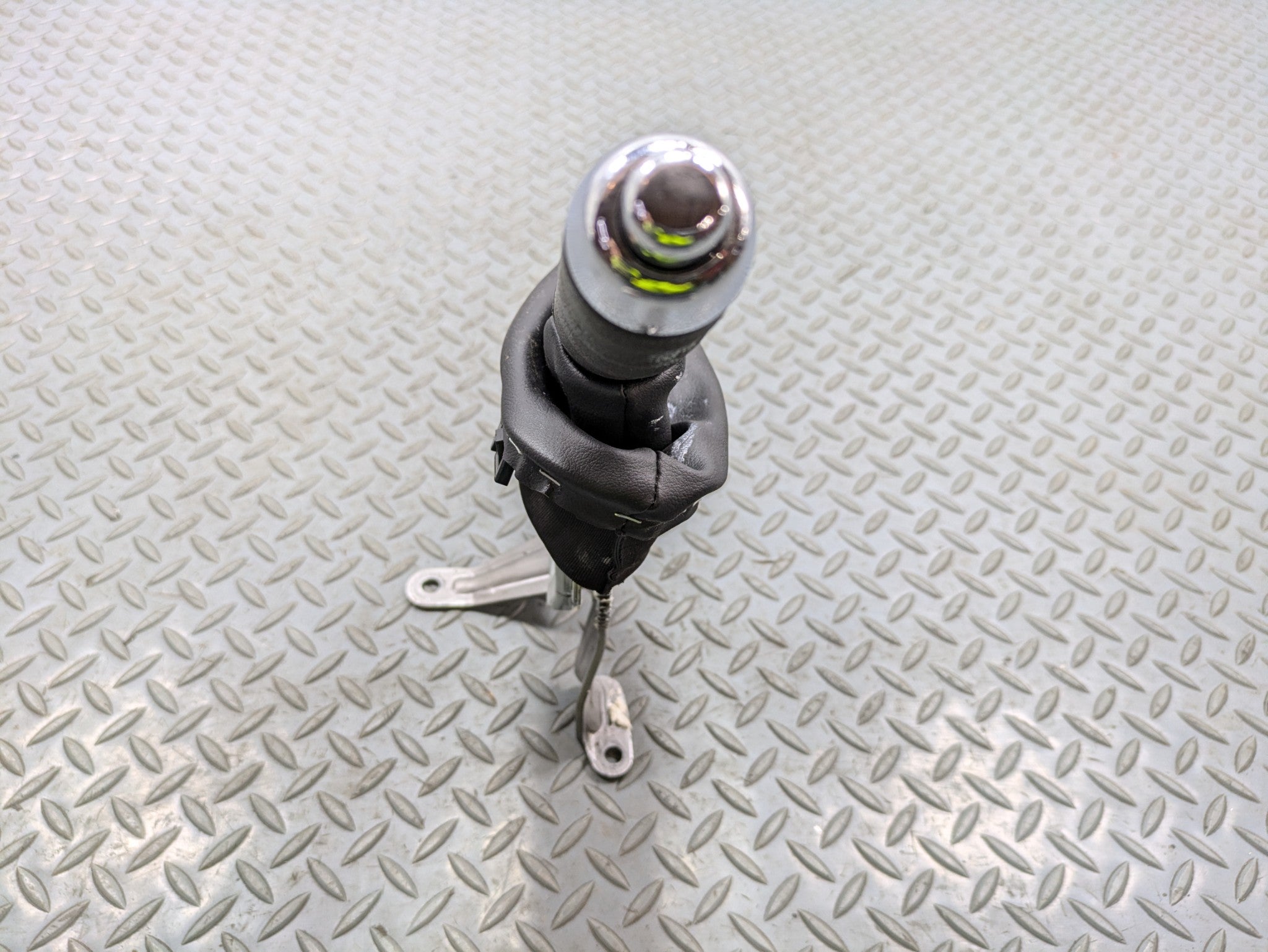 2014 - 2017 MINI COOPER OEM EMERGENCY PARKING HAND BRAKE LEVER ASSEMBLY