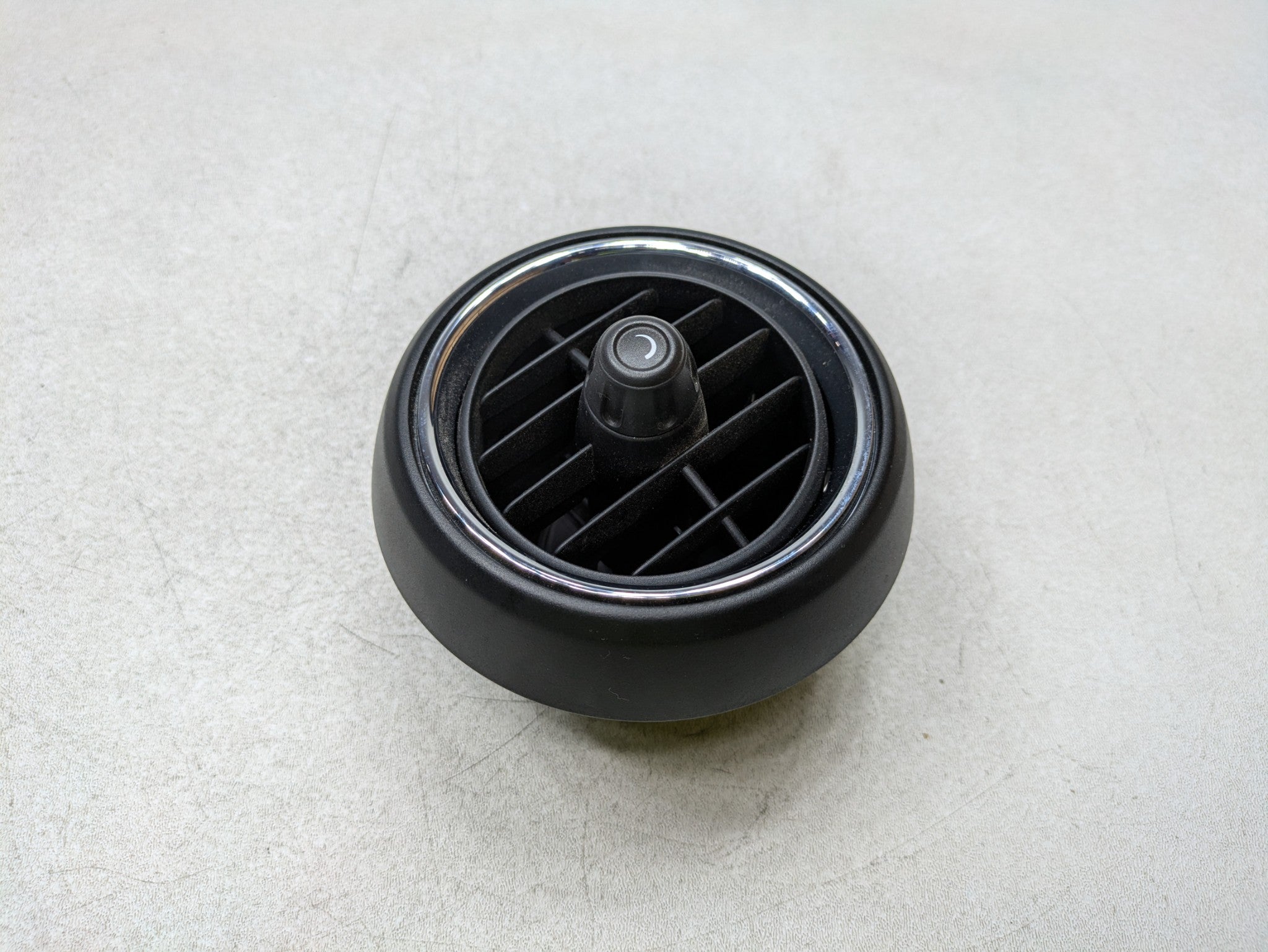 2014 - 2017 MINI COOPER OEM AC AIRCONDITIONING AIR VENT GRILLE FRONT LEFT SIDE