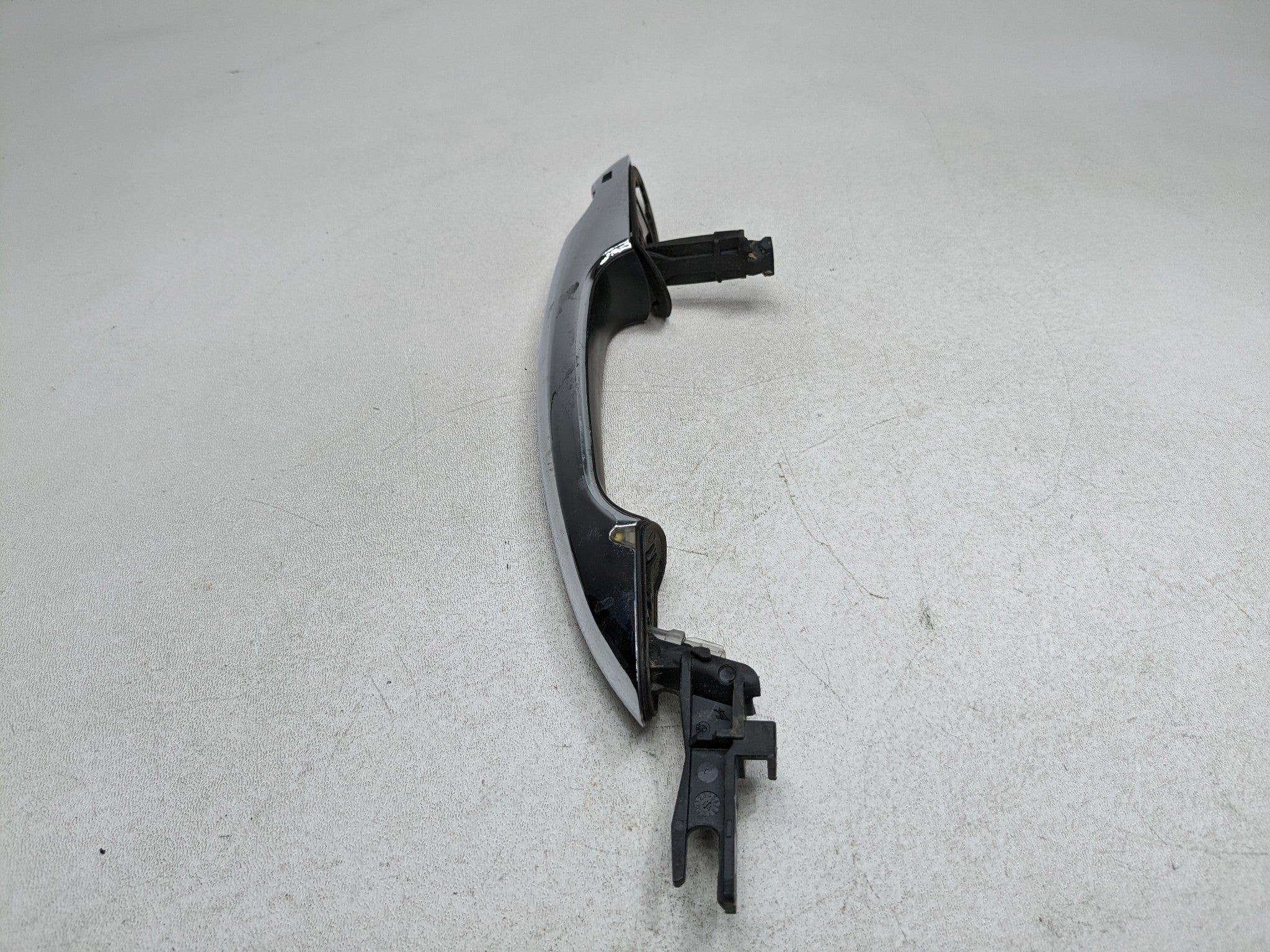 2014 - 2017 MINI COOPER OEM EXTERIOR DOOR HANDLE SILVER FRONT LEFT DRIVER SIDE
