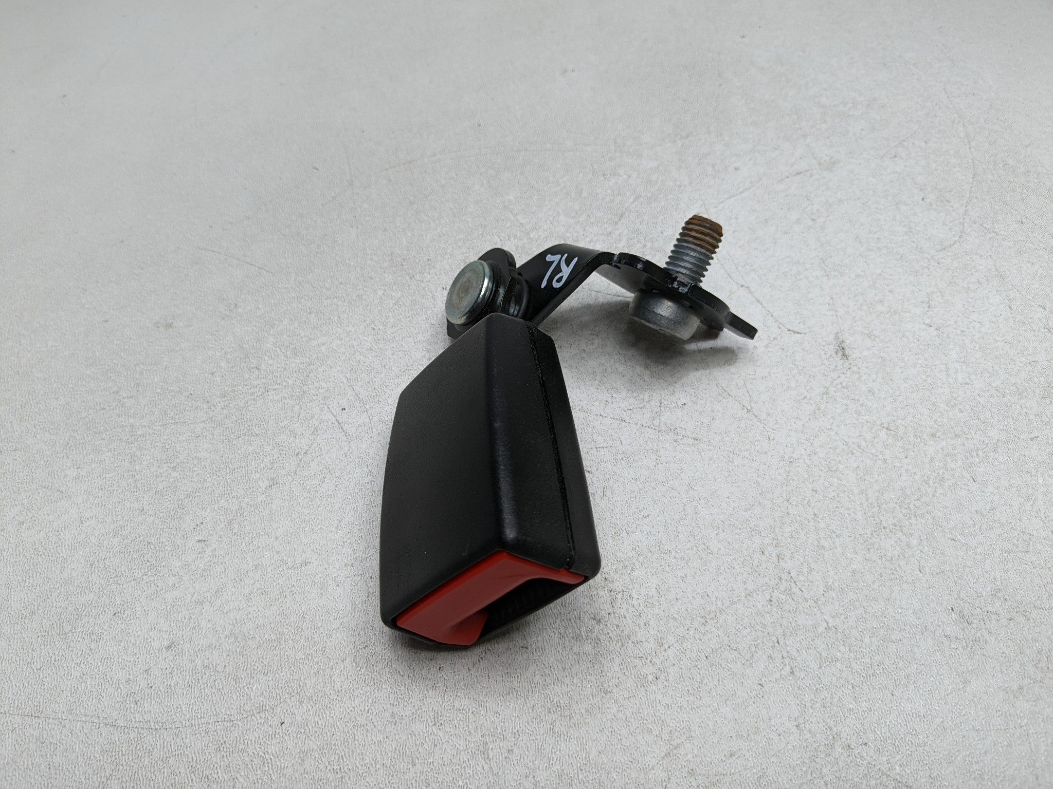 2014 - 2017 MINI COOPER OEM SEAT BELT BUCKLE BLACK REAR LEFT DRIVER SIDE