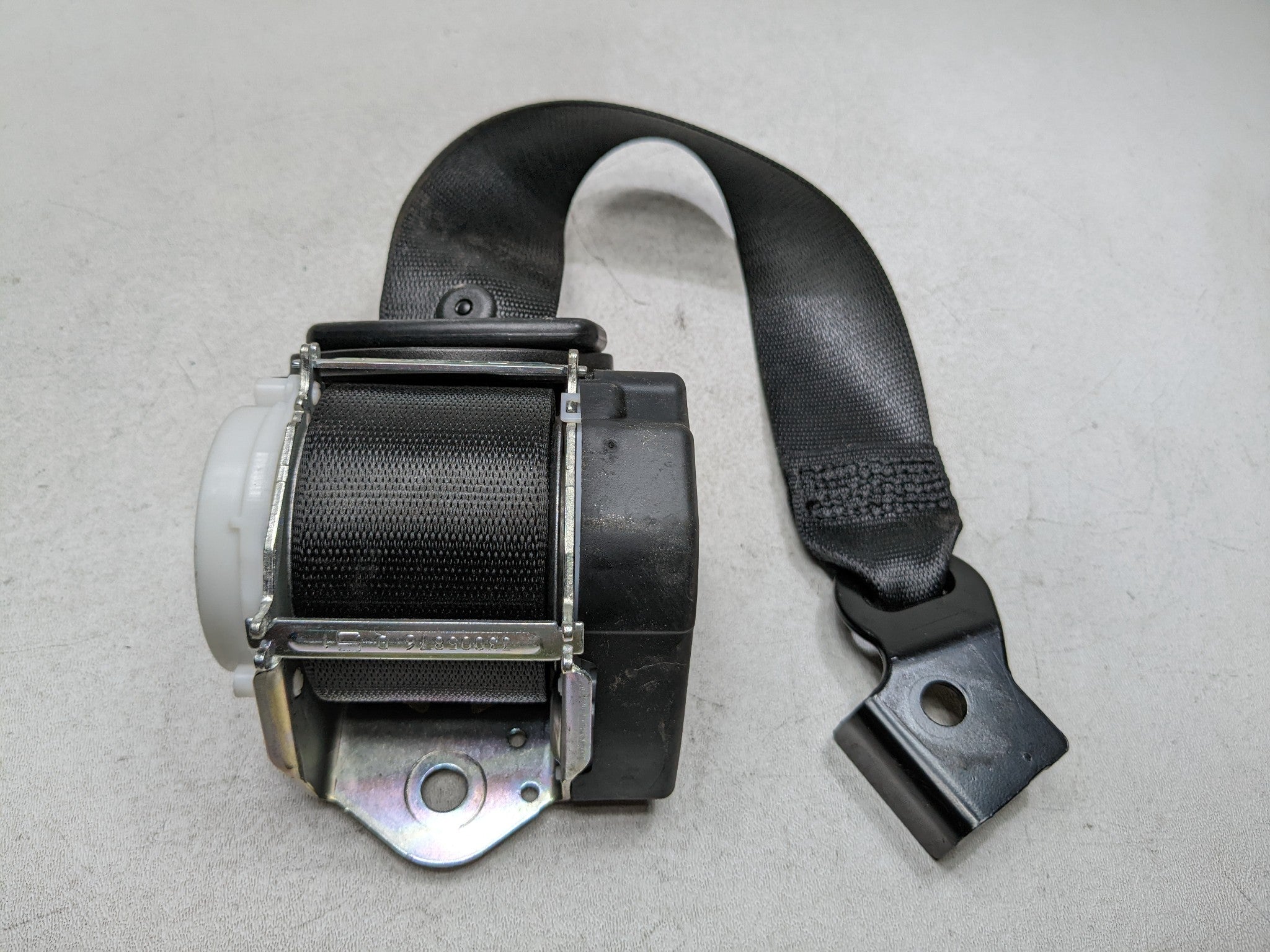 2014 - 2017 MINI COOPER OEM SEAT BELT RETRACTOR BLACK REAR LEFT DRIVER SIDE