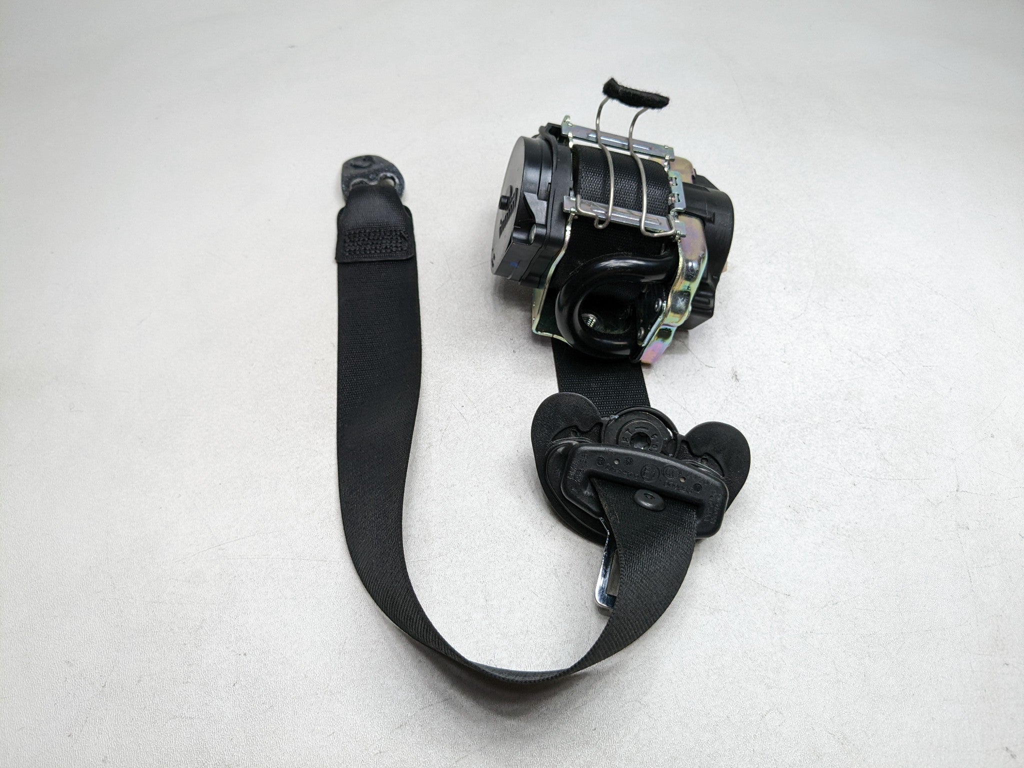 2014 - 2017 MINI COOPER OEM SEAT BELT RETRACTOR BLACK FRONT LEFT DRIVER SIDE