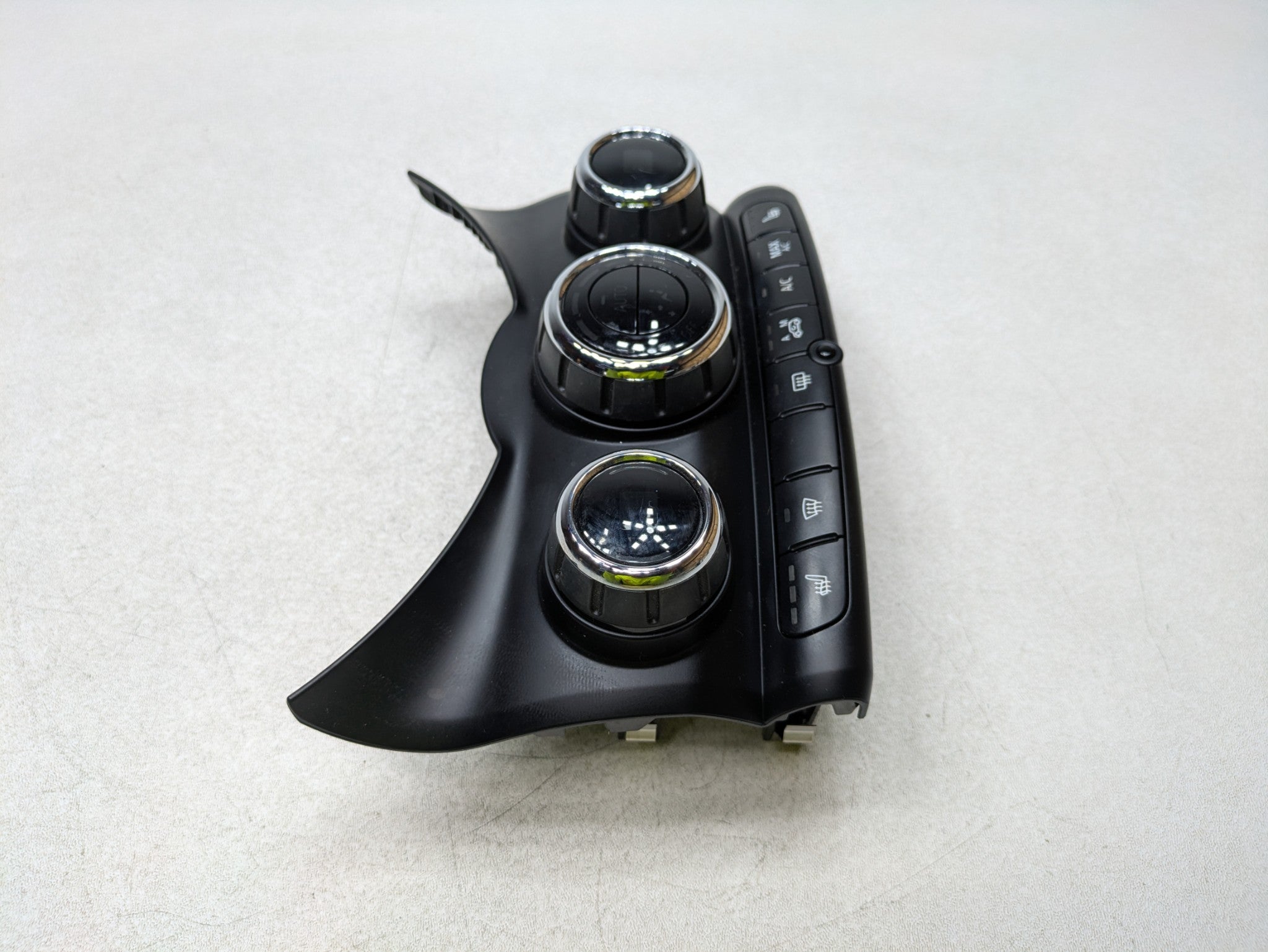 2014 - 2017 MINI COOPER OEM AIR CONDITIONING HEATER CLIMATE CONTROL SWITCH FRONT