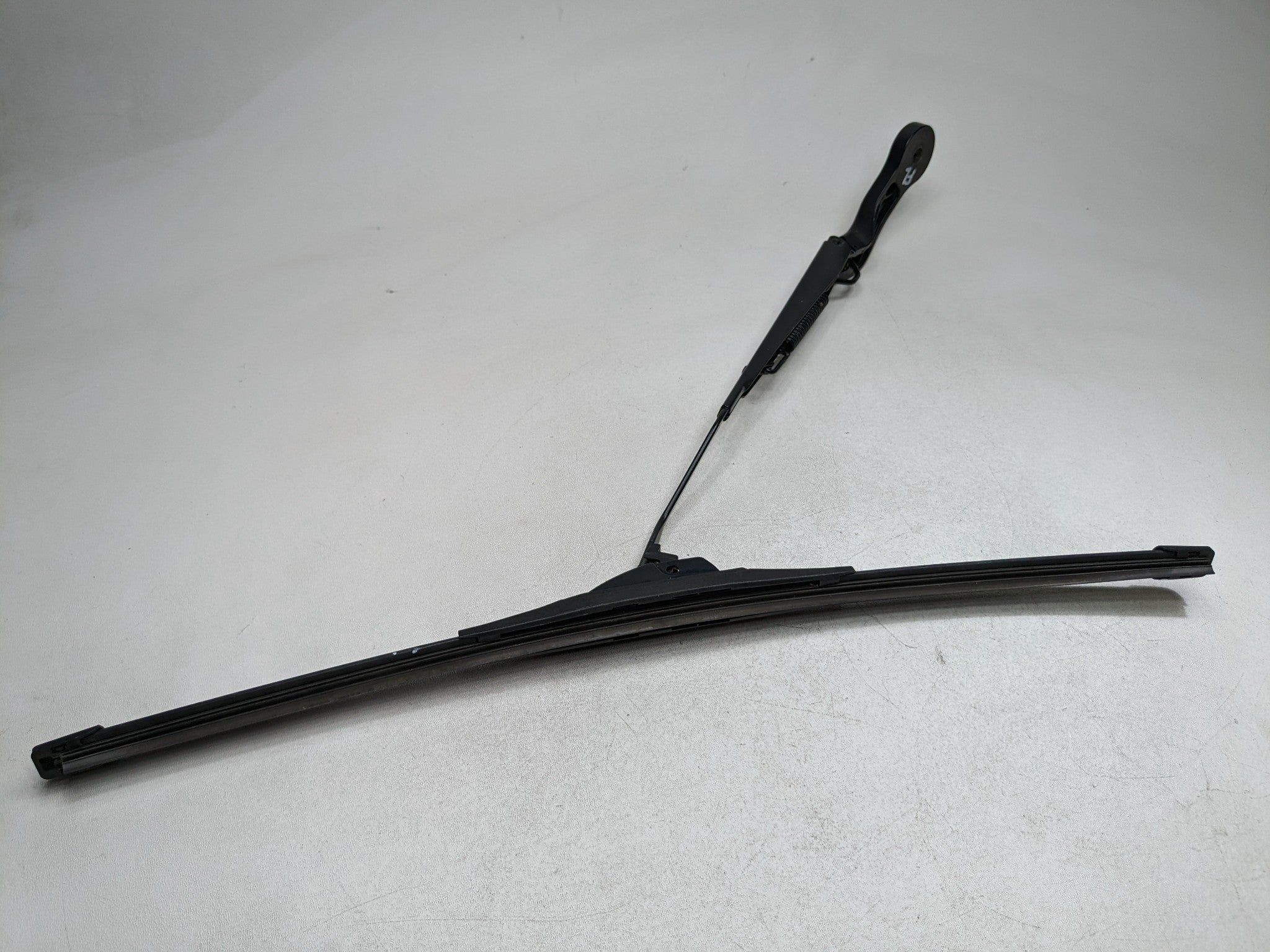 14 - 17 MINI COOPER OEM WINDSHIELD WIPER ARM WITH BLADE FRONT LEFT DRIVER SIDE