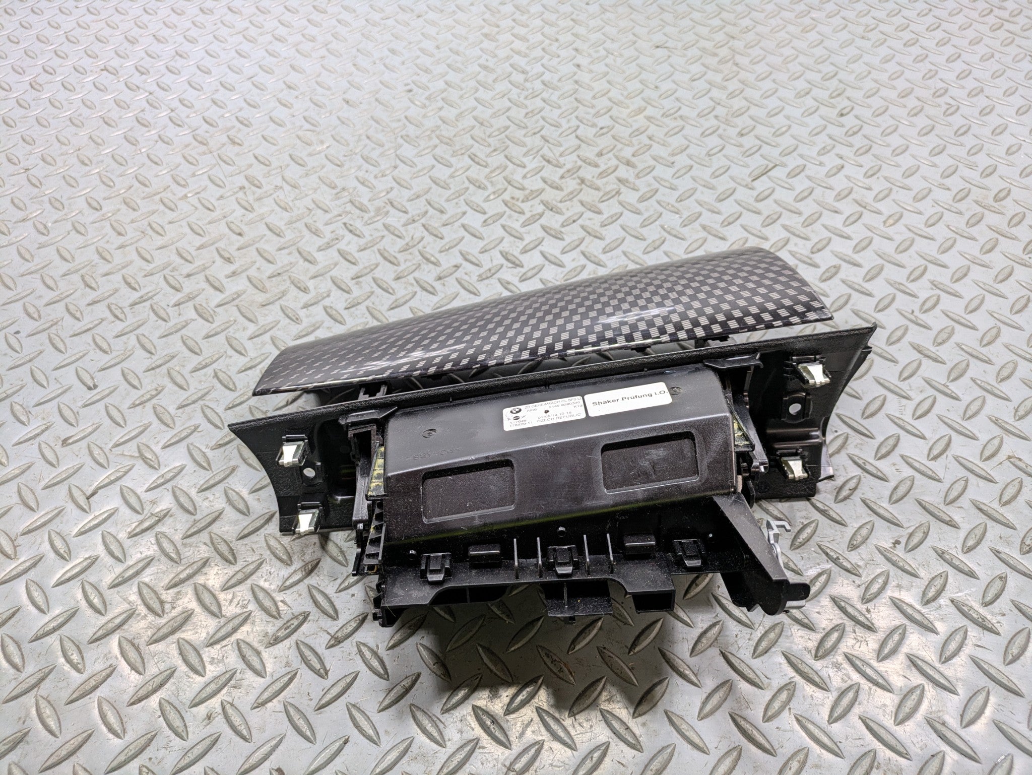 2014 - 2017 MINI COOPER OEM HIDDEN COMPARTMENT DASH STORAGE ASSEMBLY BLACK