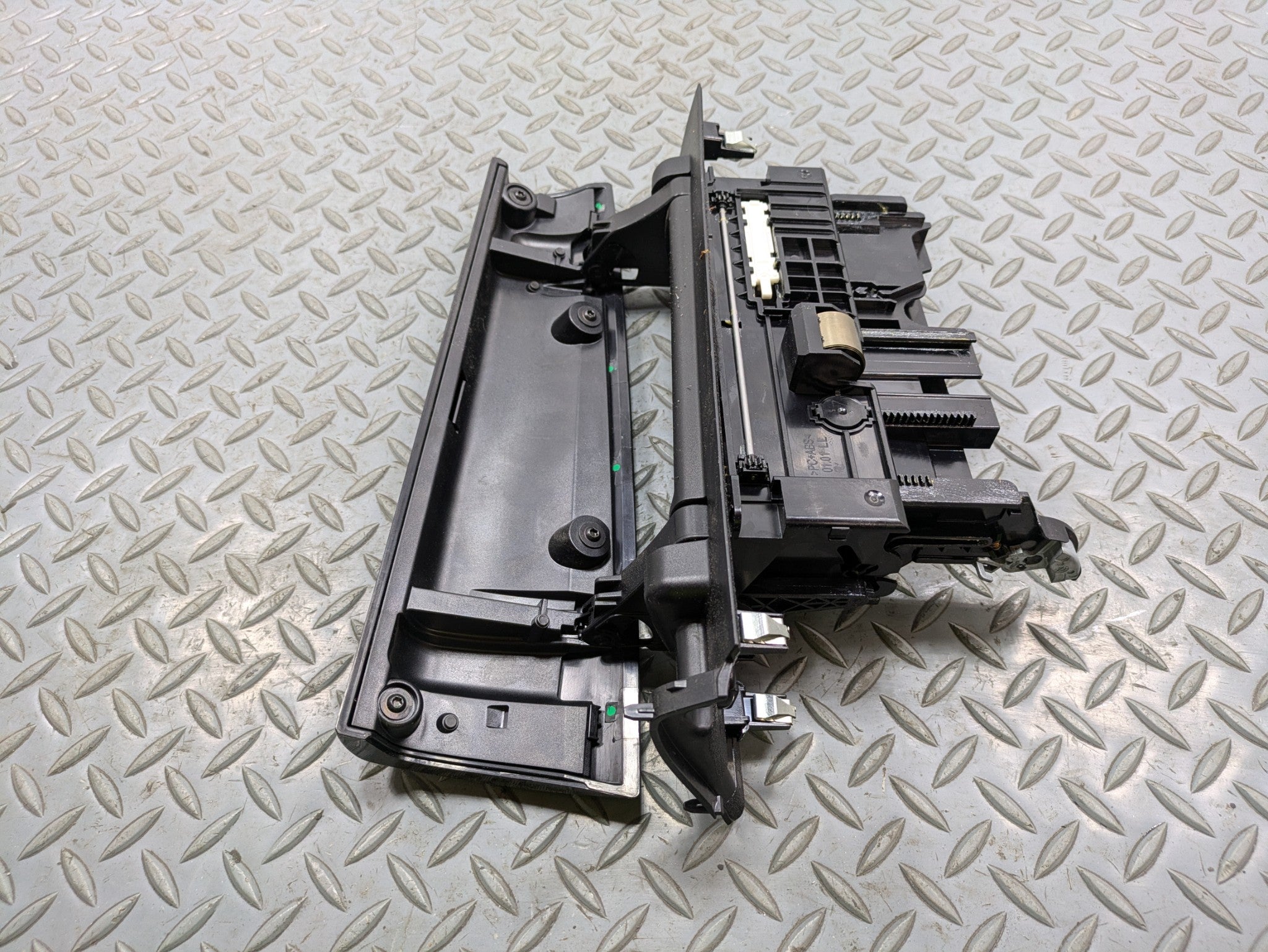 2014 - 2017 MINI COOPER OEM HIDDEN COMPARTMENT DASH STORAGE ASSEMBLY BLACK