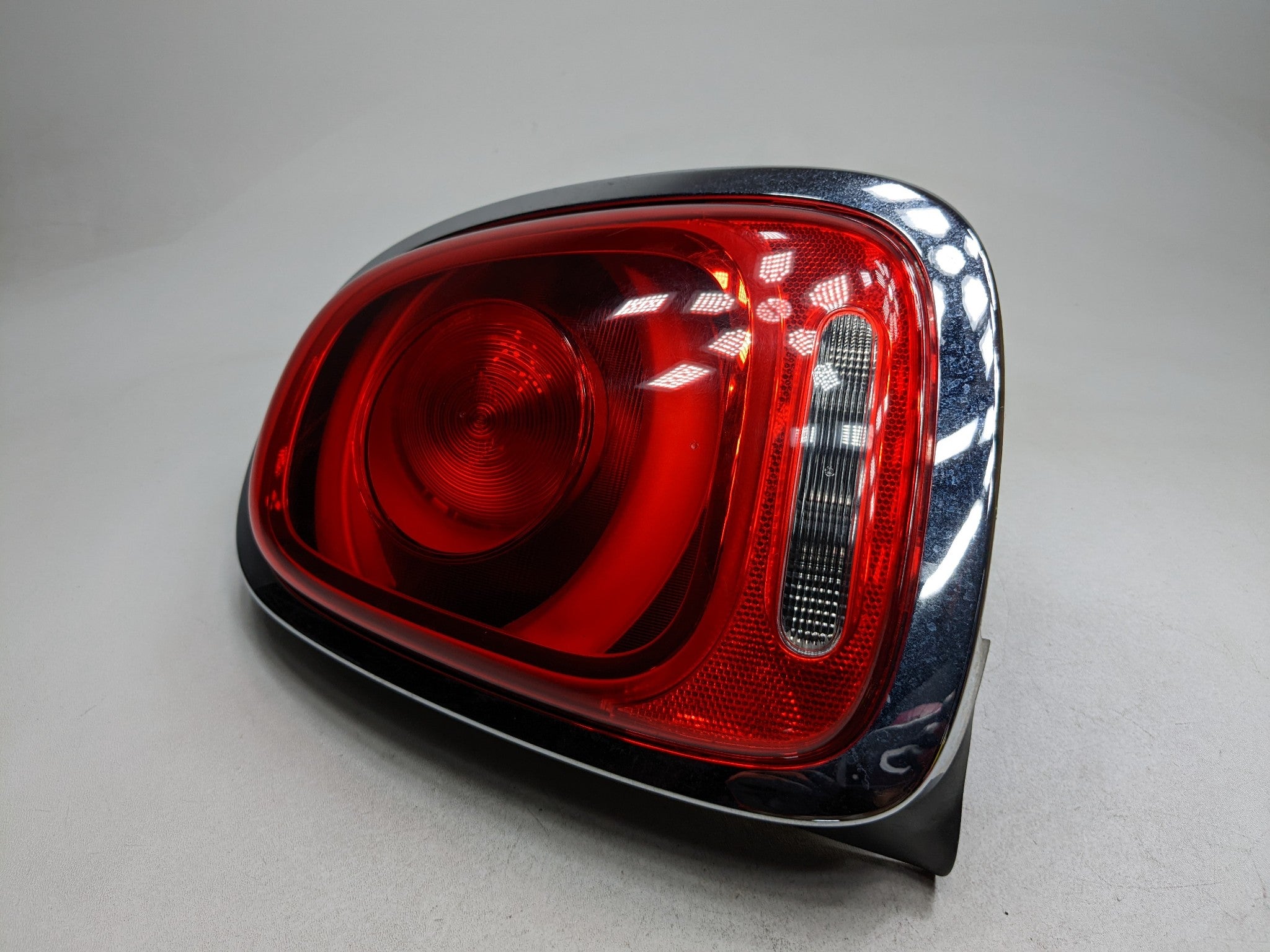 2014 - 2017 MINI COOPER OEM TAIL LIGHT REAR RIGHT PASSENGER SIDE