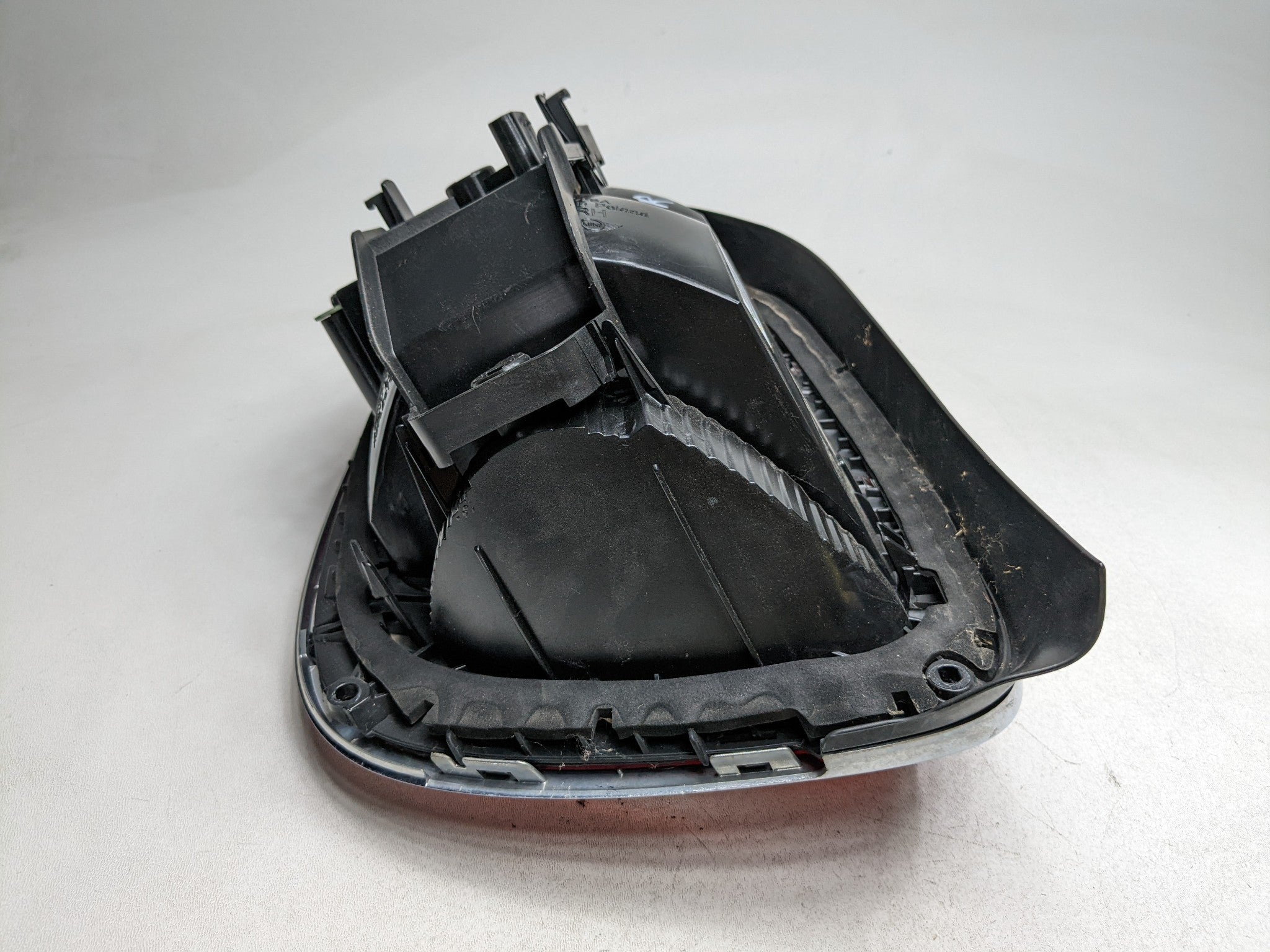 2014 - 2017 MINI COOPER OEM TAIL LIGHT REAR RIGHT PASSENGER SIDE