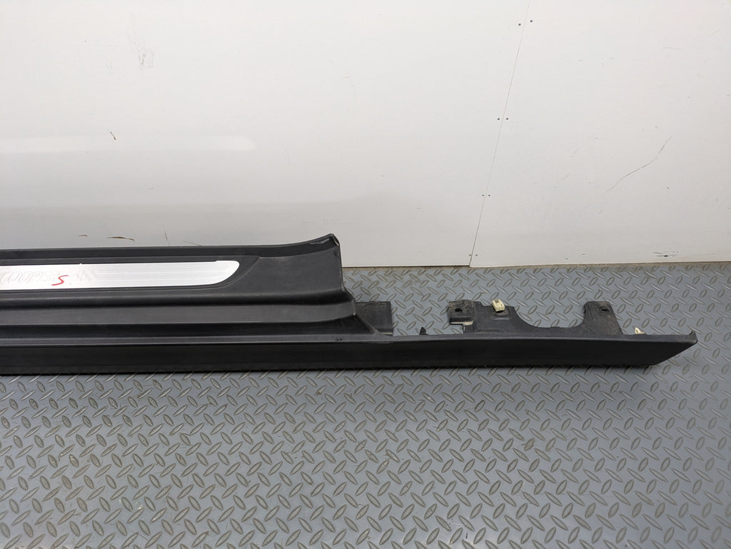 2014 - 2017 MINI COOPER OEM ROCKER PANEL MOULDING LEFT DRIVER SIDE BLACK