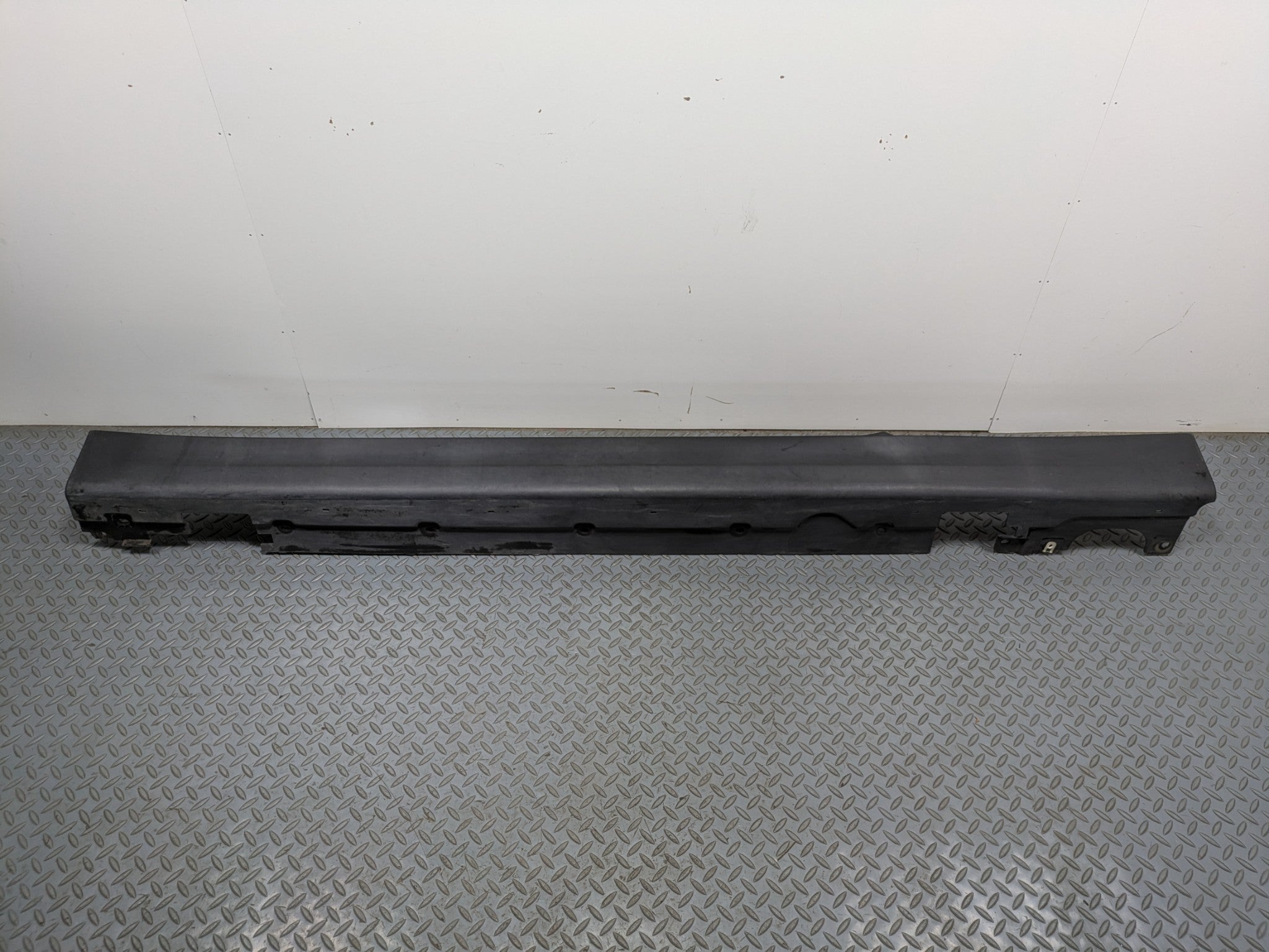 2014 - 2017 MINI COOPER OEM ROCKER PANEL MOULDING LEFT DRIVER SIDE BLACK
