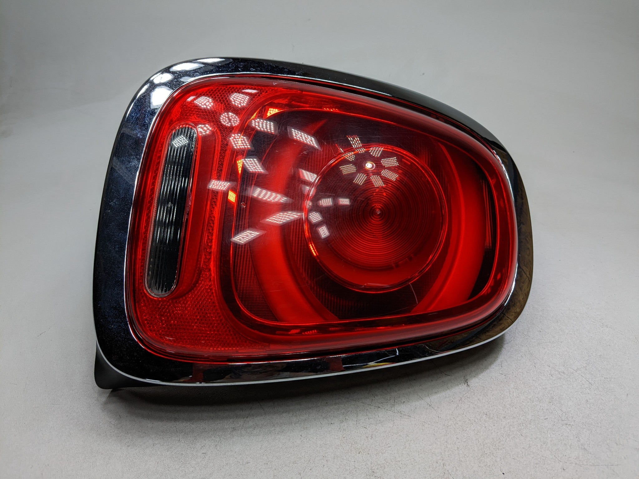 2014 - 2017 MINI COOPER OEM TAIL LIGHT REAR LEFT DRIVER SIDE