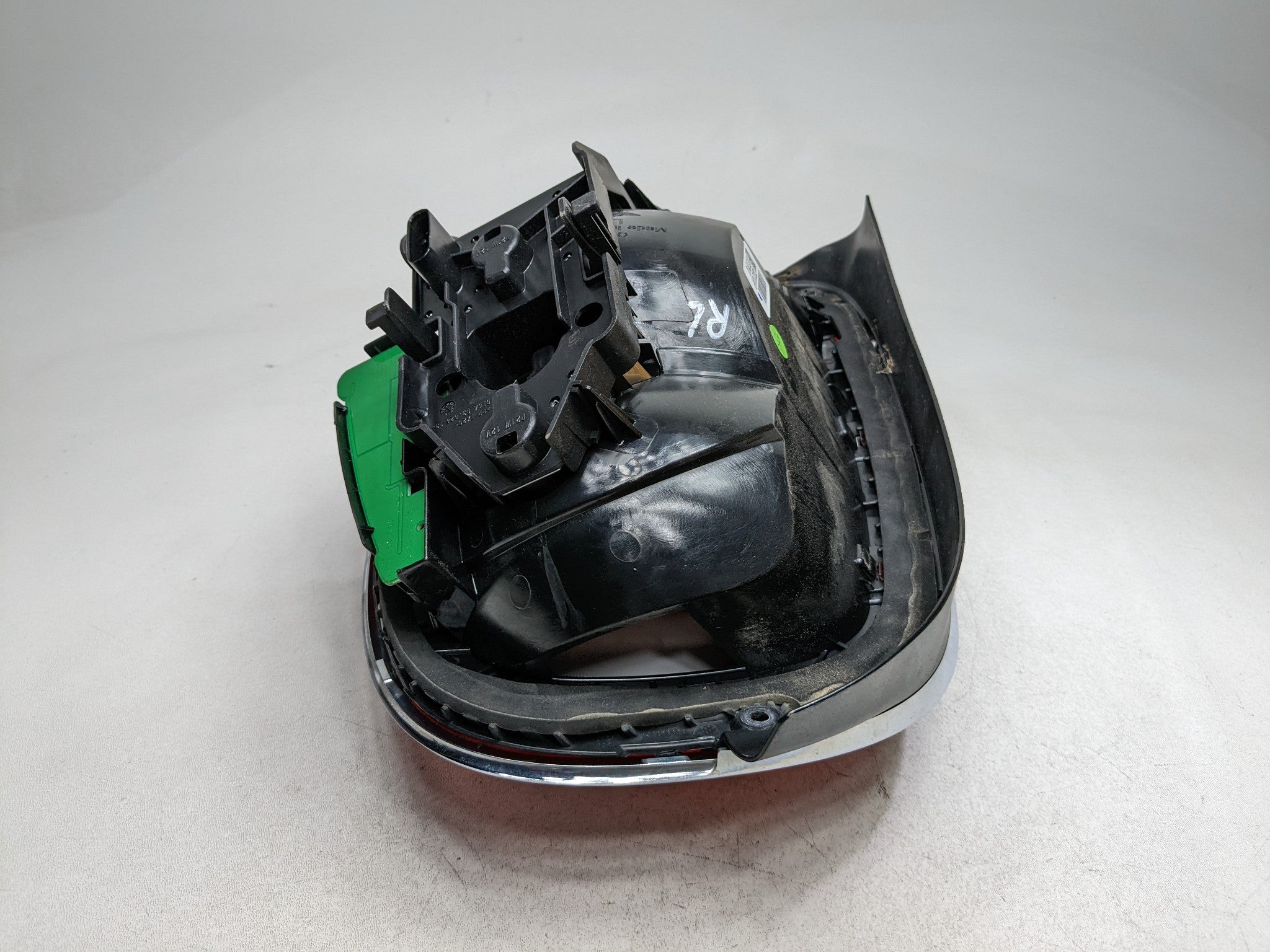 2014 - 2017 MINI COOPER OEM TAIL LIGHT REAR LEFT DRIVER SIDE