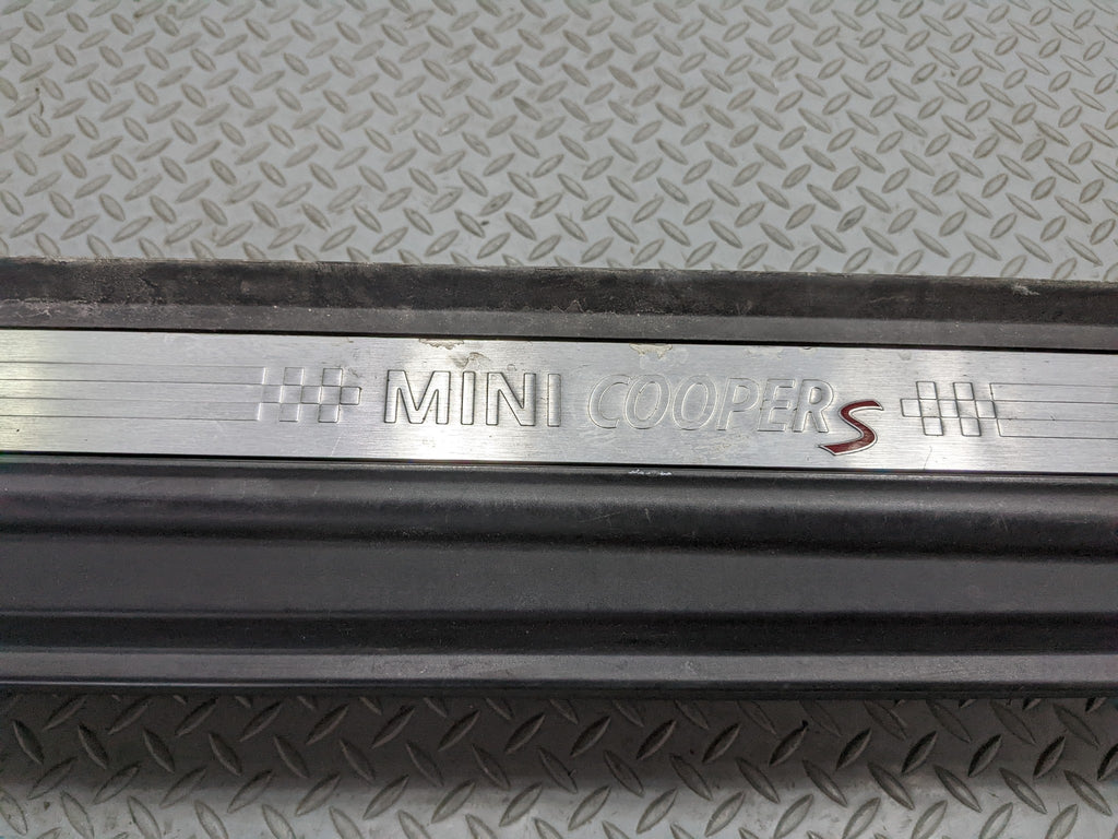 2014 - 2017 MINI COOPER OEM ROCKER PANEL MOULDING RIGHT PASSENGER SIDE BLACK