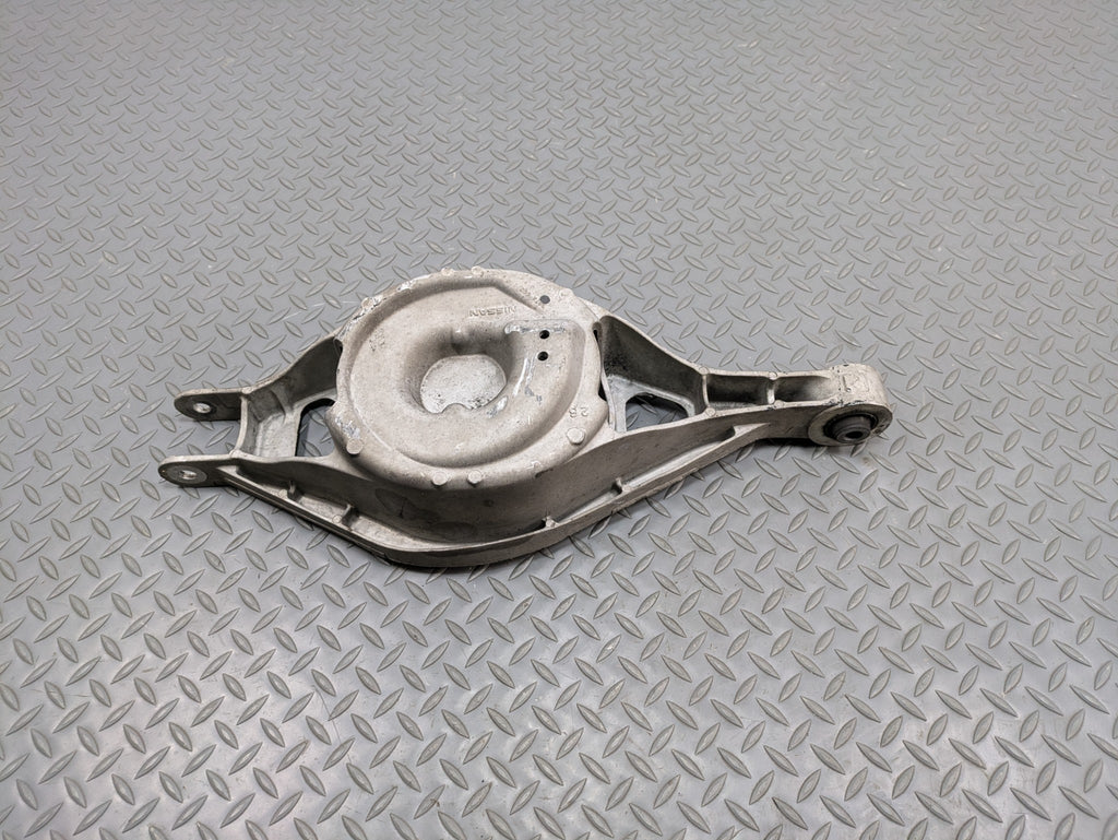 06 - 10 INFINITI M35 OEM LOWER CONTROL ARM MAIN SPRING SUPPORT REAR LEFT SIDE