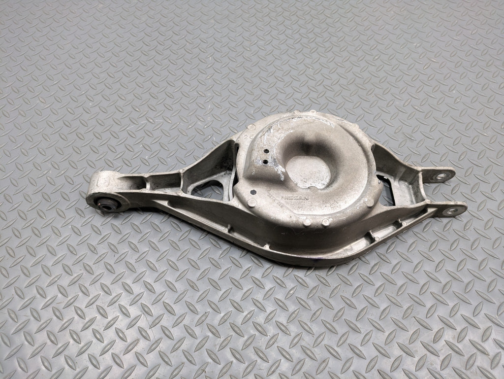 06 - 10 INFINITI M35 OEM LOWER CONTROL ARM MAIN SPRING SUPPORT REAR RIGHT SIDE