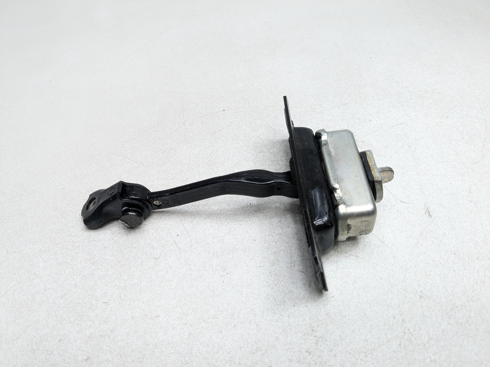 06 - 10 INFINITI M35 OEM DOOR STOPPER CHECK STRAP FRONT RIGHT PASSENGER SIDE