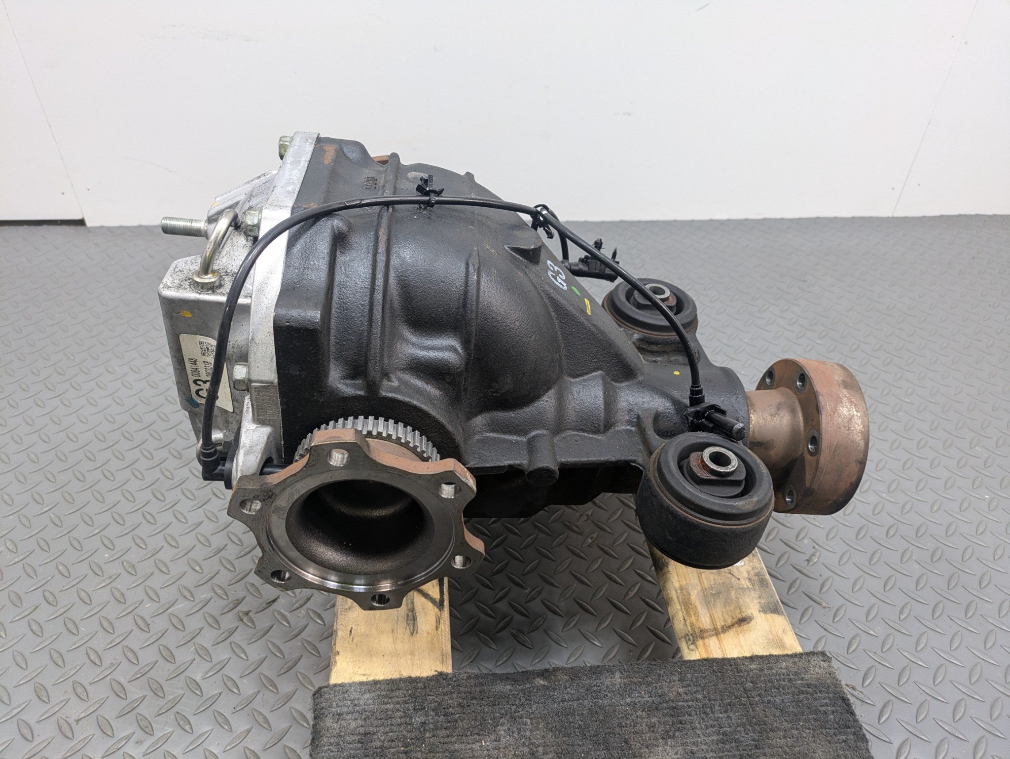 06 - 10 INFINITI M35 OEM REAR AXLE RWD DIFFERENTIAL CARRIER ASSEMBLY 3.538 RATIO