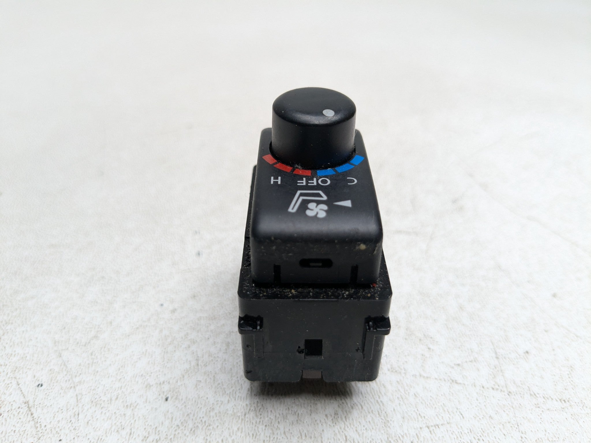 06 - 10 INFINITI M35 OEM AIR CONDITIONING FAN CLIMATE CONTROL SWITCH BUTTON