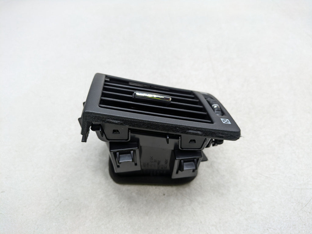 06 - 10 INFINITI M35 OEM AC AIR CONDITIONING VENT GRILLE FRONT LEFT DRIVER SIDE